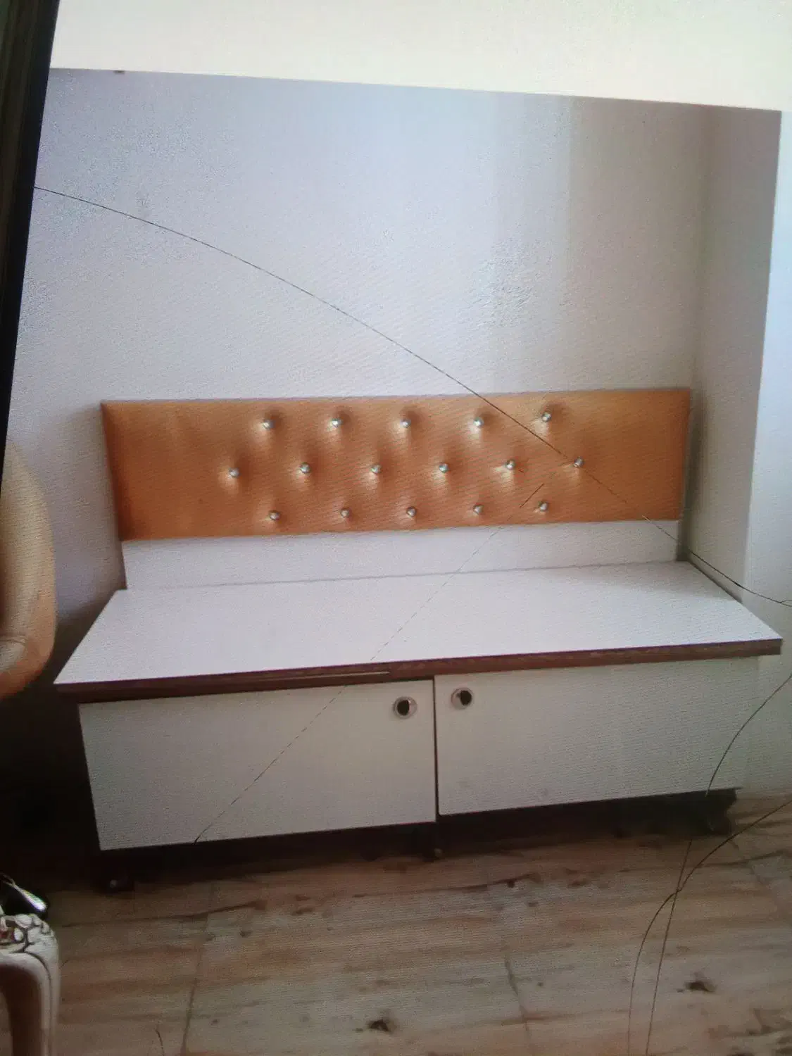 نیمکت|صندلی و نیمکت|محمدیه-قزوین, |دیوار