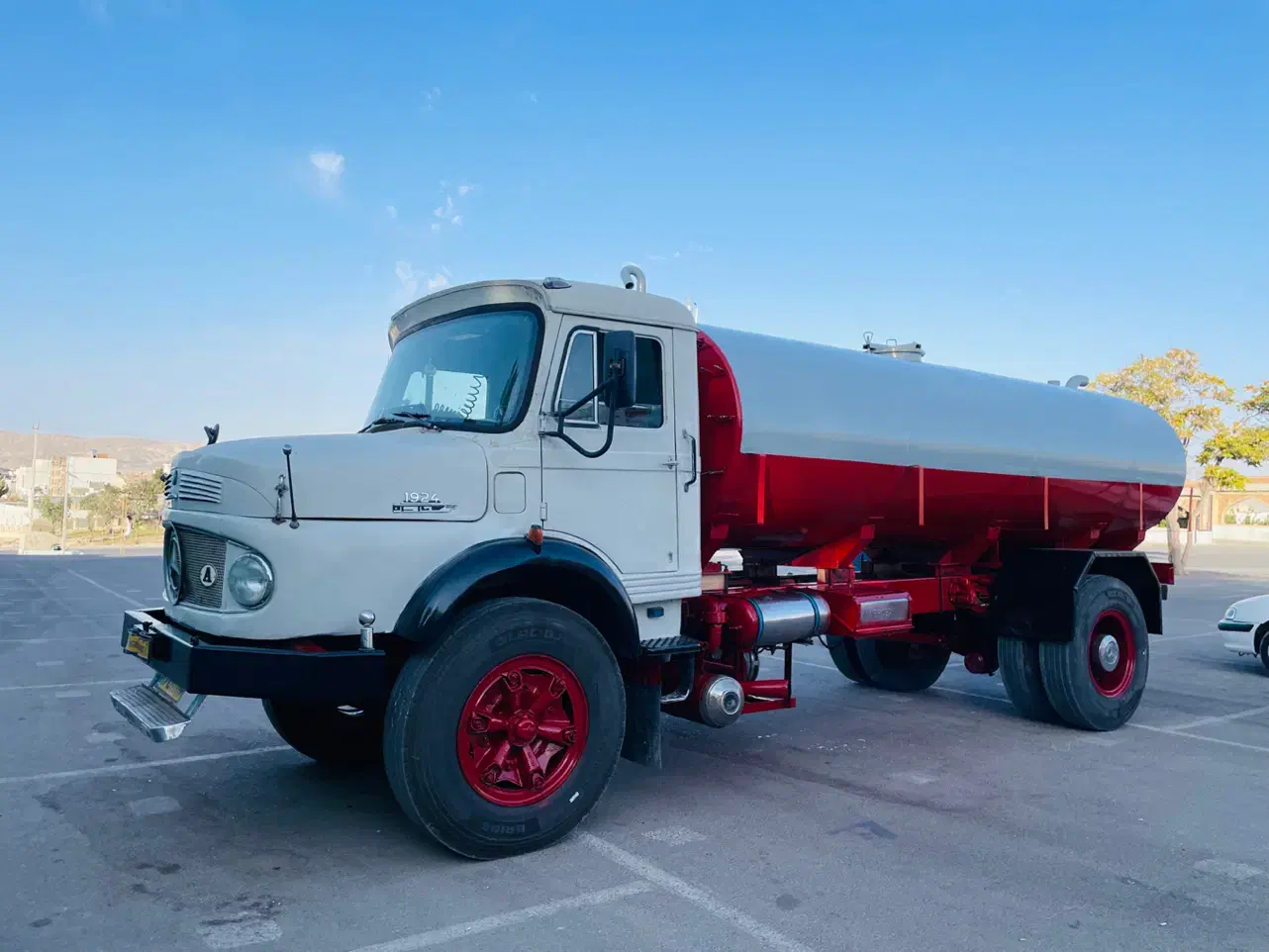 تخلیه چاه حمل آب آب پاشی راهسازی بجنورد شیروان|خدمات پیشه و مهارت|بجنورد, |دیوار