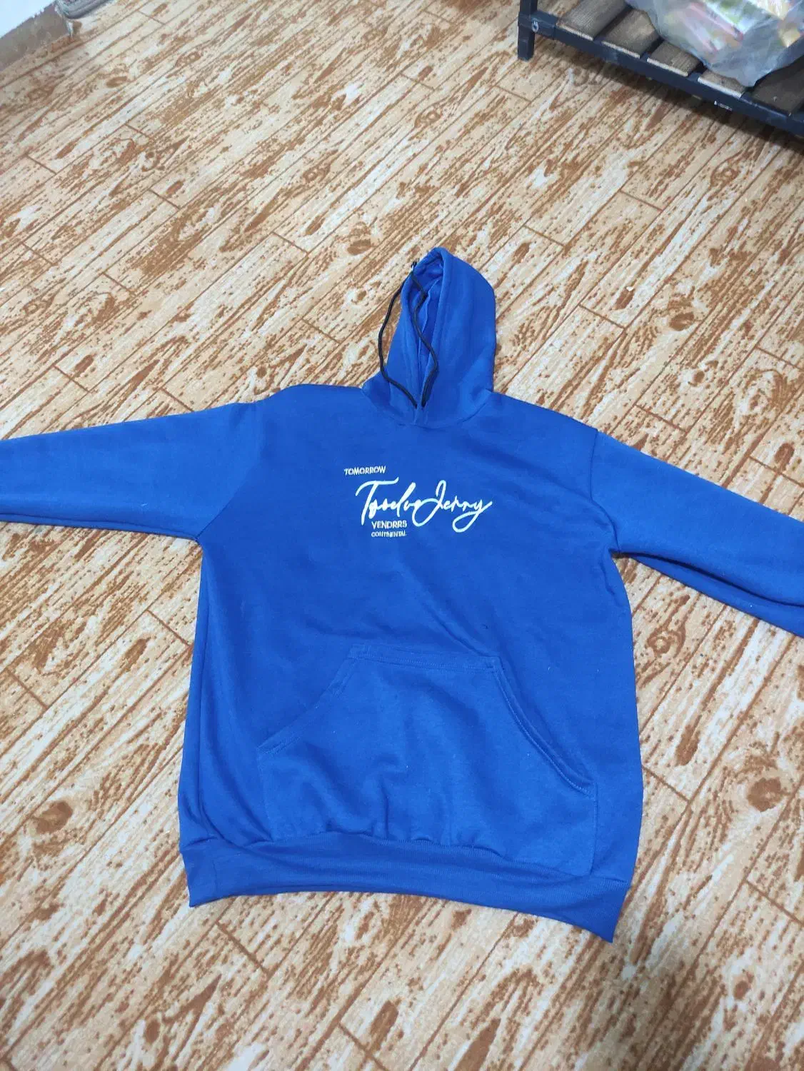 هودی ومانتو|لباس|دهدشت, |دیوار