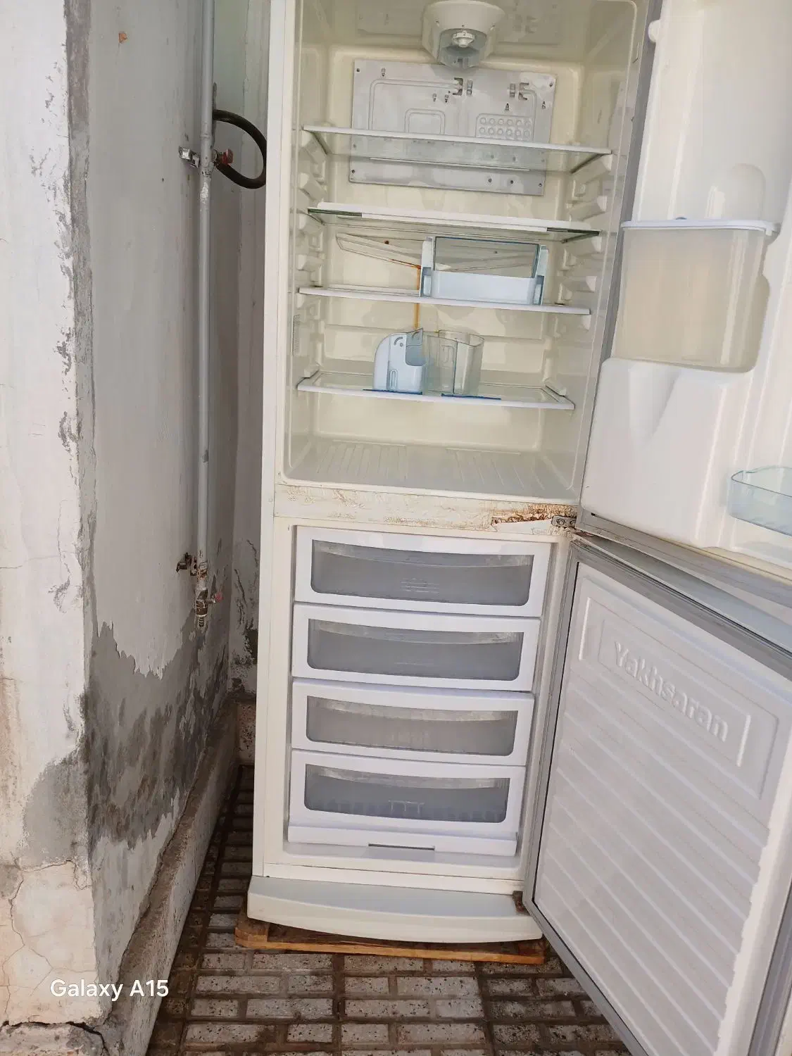 یخچال فریزر پنج کشویی یخساران سالم مرتب ۱۵۰۰۰۰۰۰|یخچال و فریزر|قوچان, |دیوار