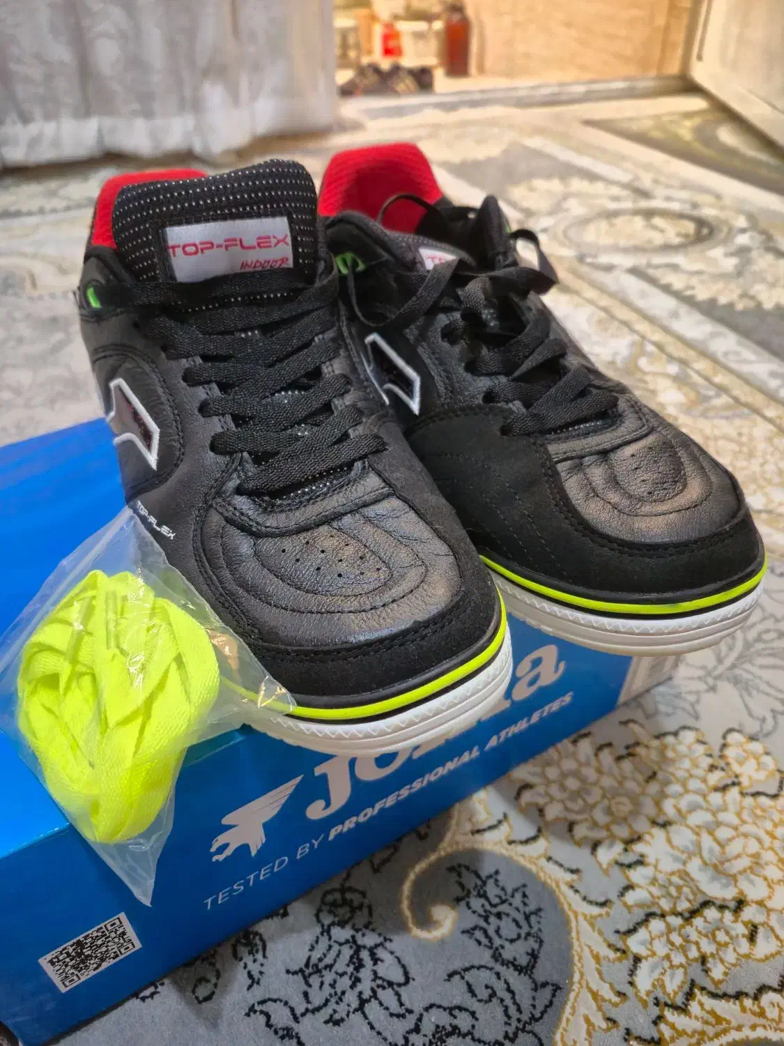 کفش کتونی فوتسال سالن جوما اورجینال فوتبال|تجهیزات ورزشی|نسیم‌شهر, |دیوار