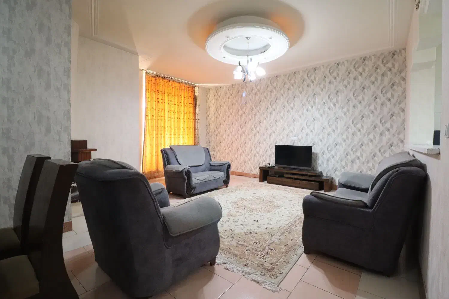 خانه مسافر تمیز و مجهز|اجارهٔ کوتاه‌مدت آپارتمان و سوئیت|شیراز, قصرالدشت|دیوار