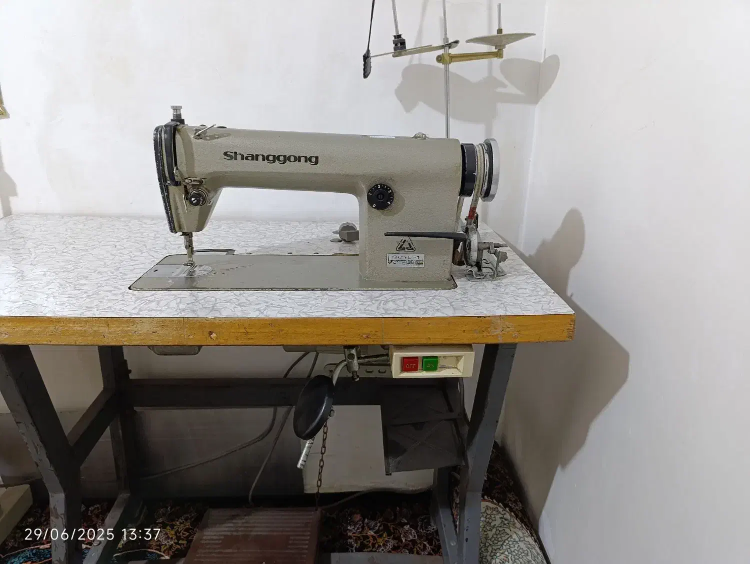 چرخ خیاطی|چرخ خیاطی و ریسندگی|بروجرد, |دیوار