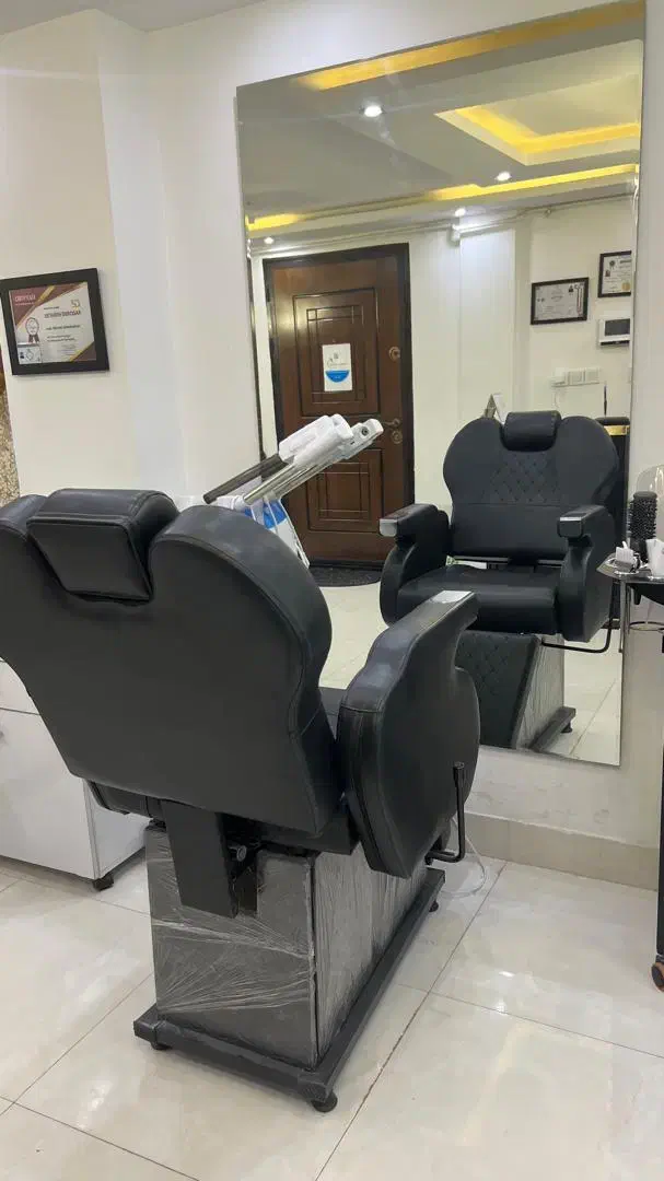 صندلی میکاپ|آرایشگاه و سالنهای زیبایی|رشت, پورسینا|دیوار