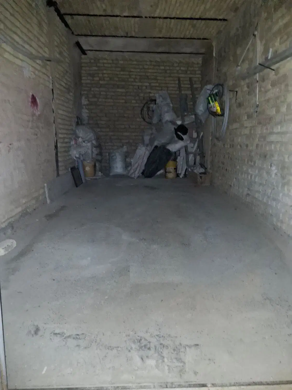 پارکینگ/گاراج|اجارهٔ مغازه و غرفه|دهگلان, |دیوار