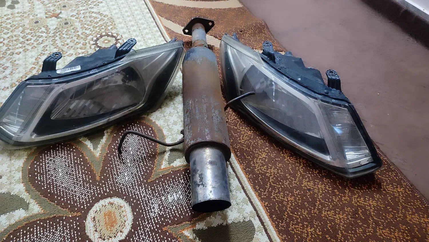 انباری اگزوز اسپورت و کاسه چراغ ساینا|قطعات یدکی و لوازم جانبی|شهرکرد, |دیوار