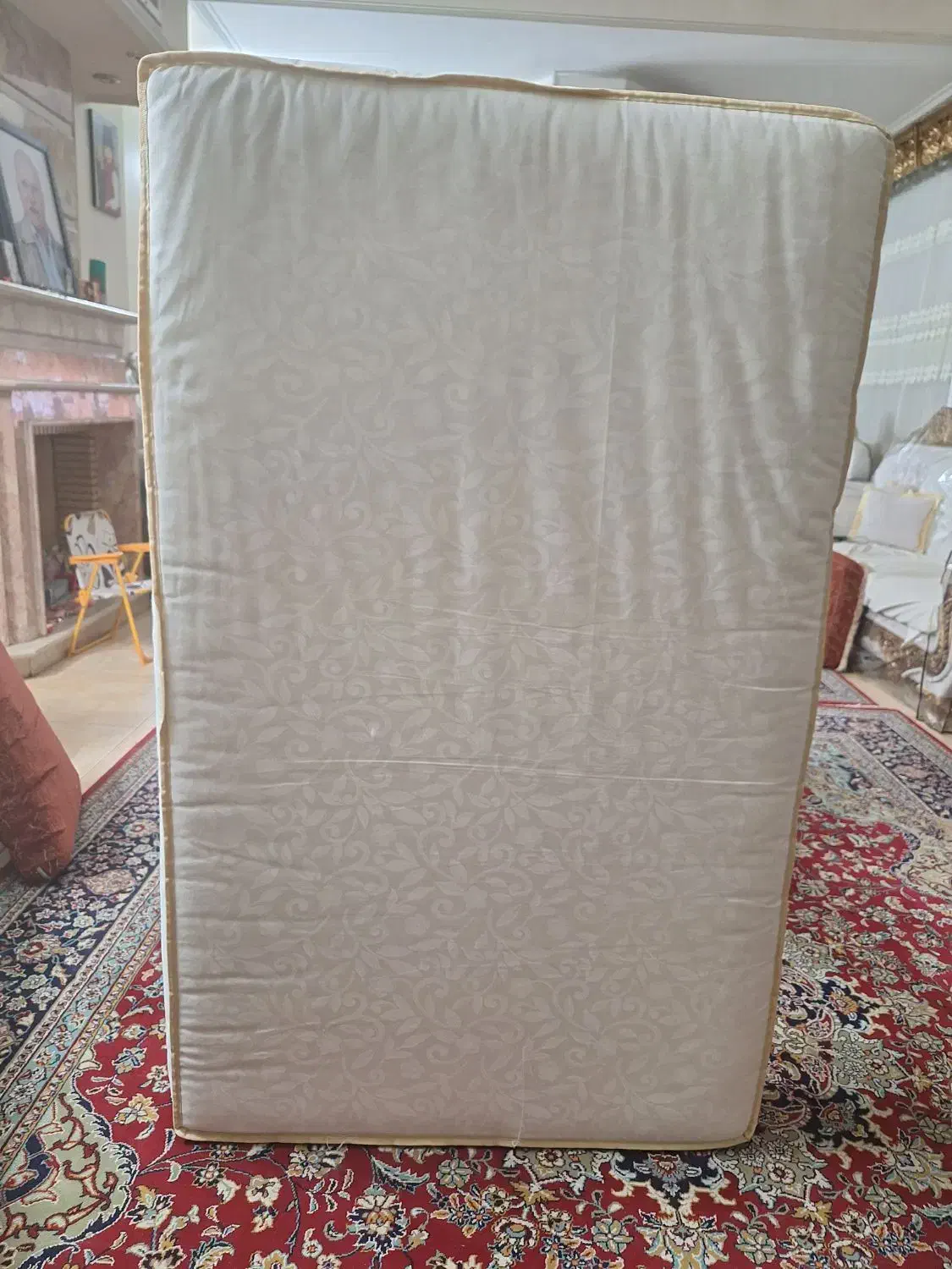 خوشخواب کودک نوجوان|تشک تختخواب|صدرا-فارس, فاز ۱|دیوار