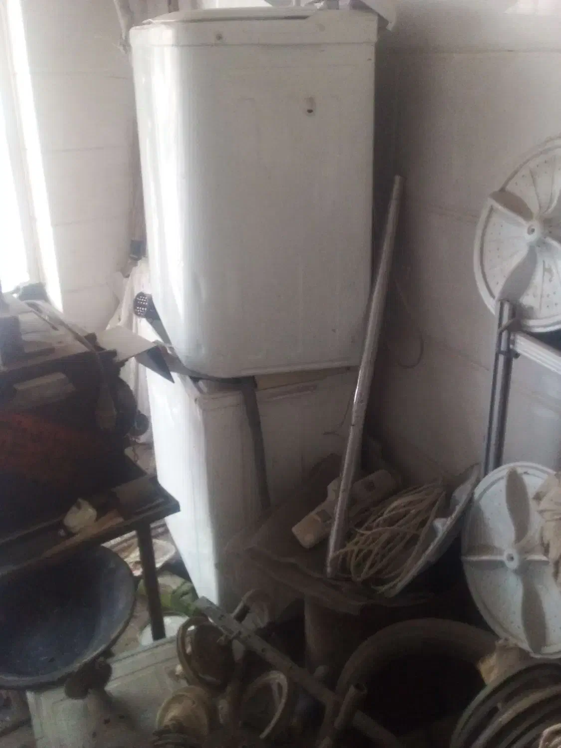 ماشین لباسشویی دوقلودوعدد|ماشین لباسشویی و خشک‌کن لباس|لردگان, |دیوار