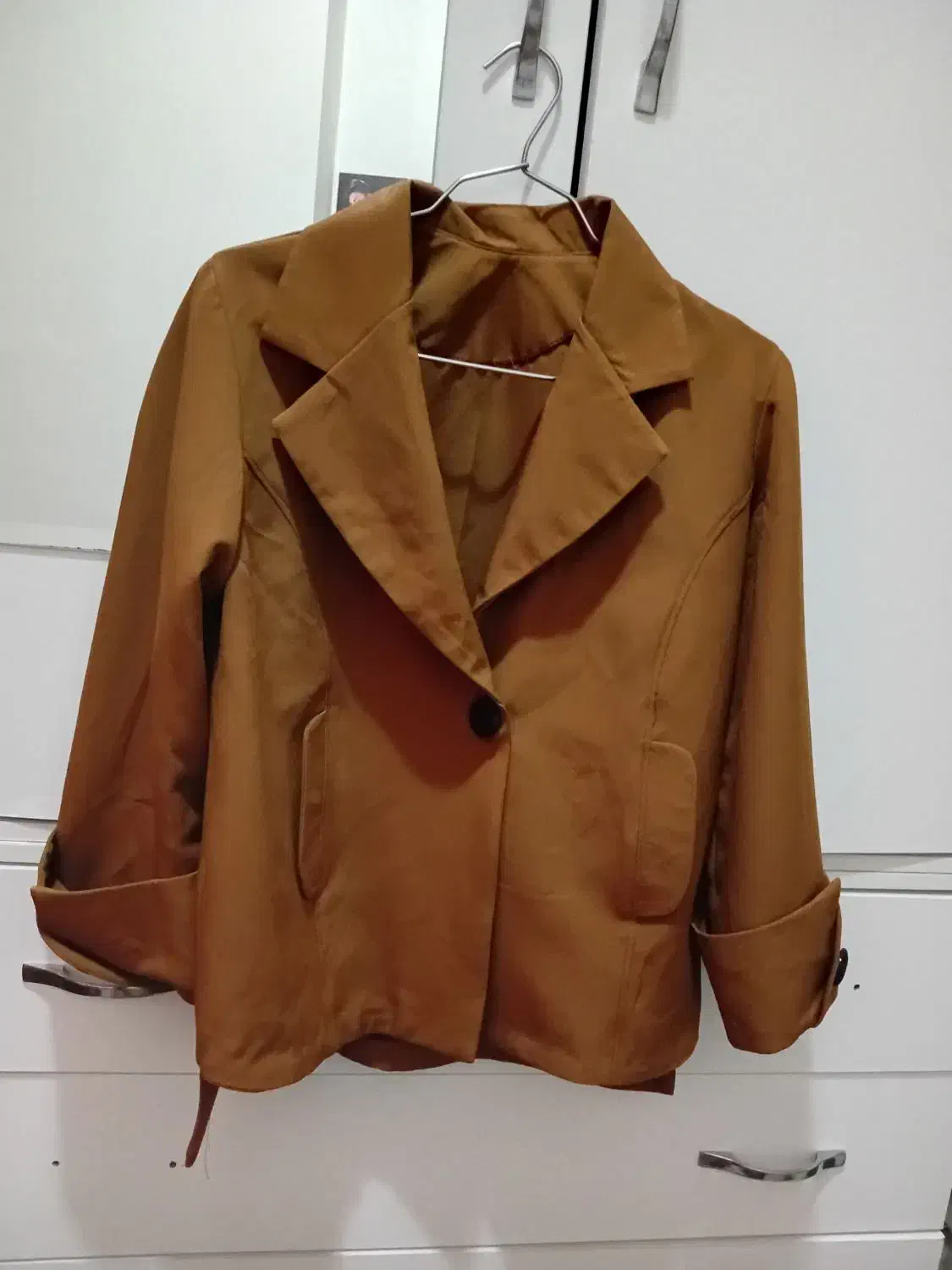 کت وشلوارقهوه ای.کت کرم رنگ.شومیزساتن .کت نارنجی.|لباس|ملارد, |دیوار