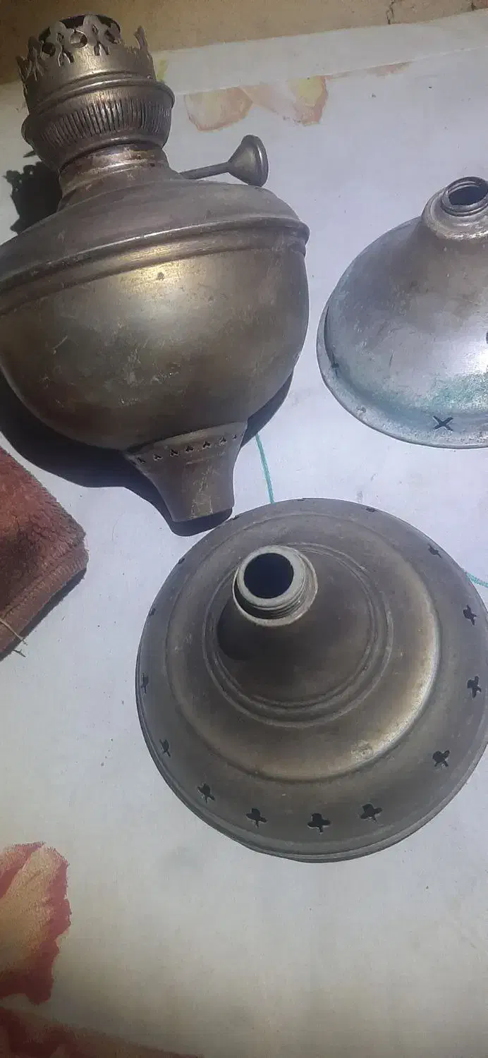 چراغ نفتی فیتیله ای دوعدد|کلکسیون اشیاء عتیقه|چابکسر, |دیوار