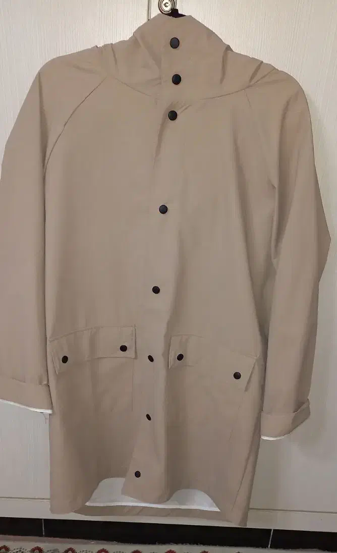 بارانی بلند کرم رنگ|لباس|گنبد کاووس, |دیوار