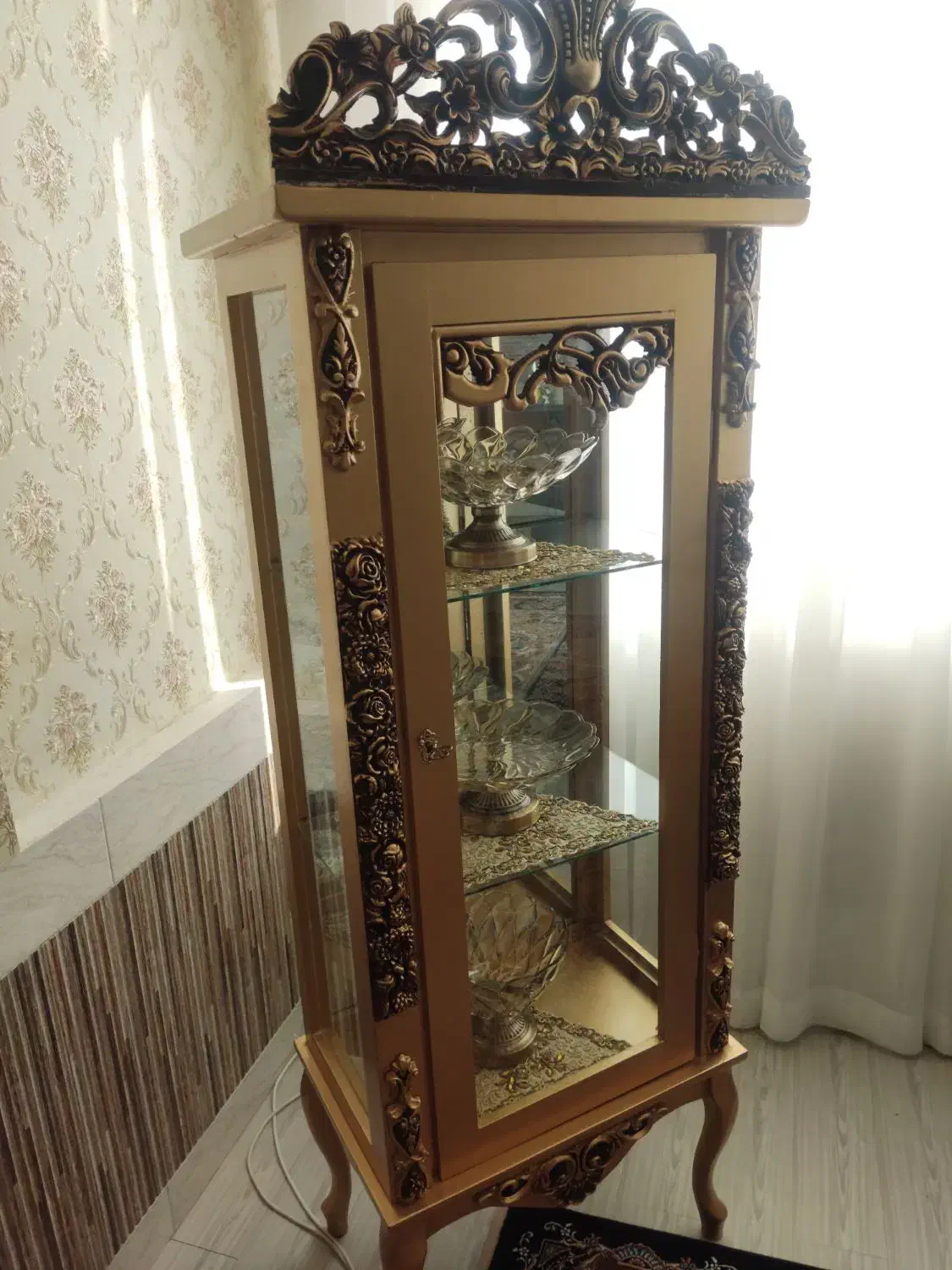 ۱ عدد گنجه .۱ عدد ساعت ایستاده|ساعت دیواری و تزئینی|تربت‌حیدریه, داروپخش|دیوار