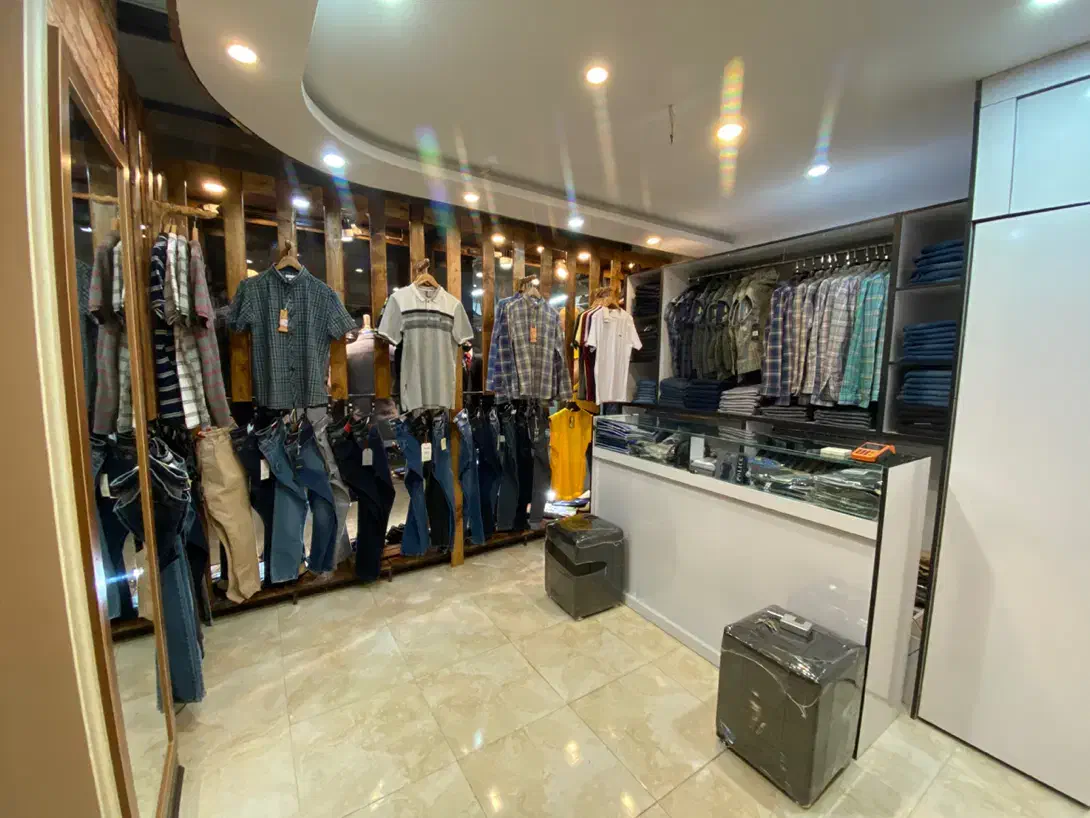 مغازه واقع در گیلاوند پاساژ اسمان|فروش مغازه و غرفه|دماوند, گیلاوند|دیوار