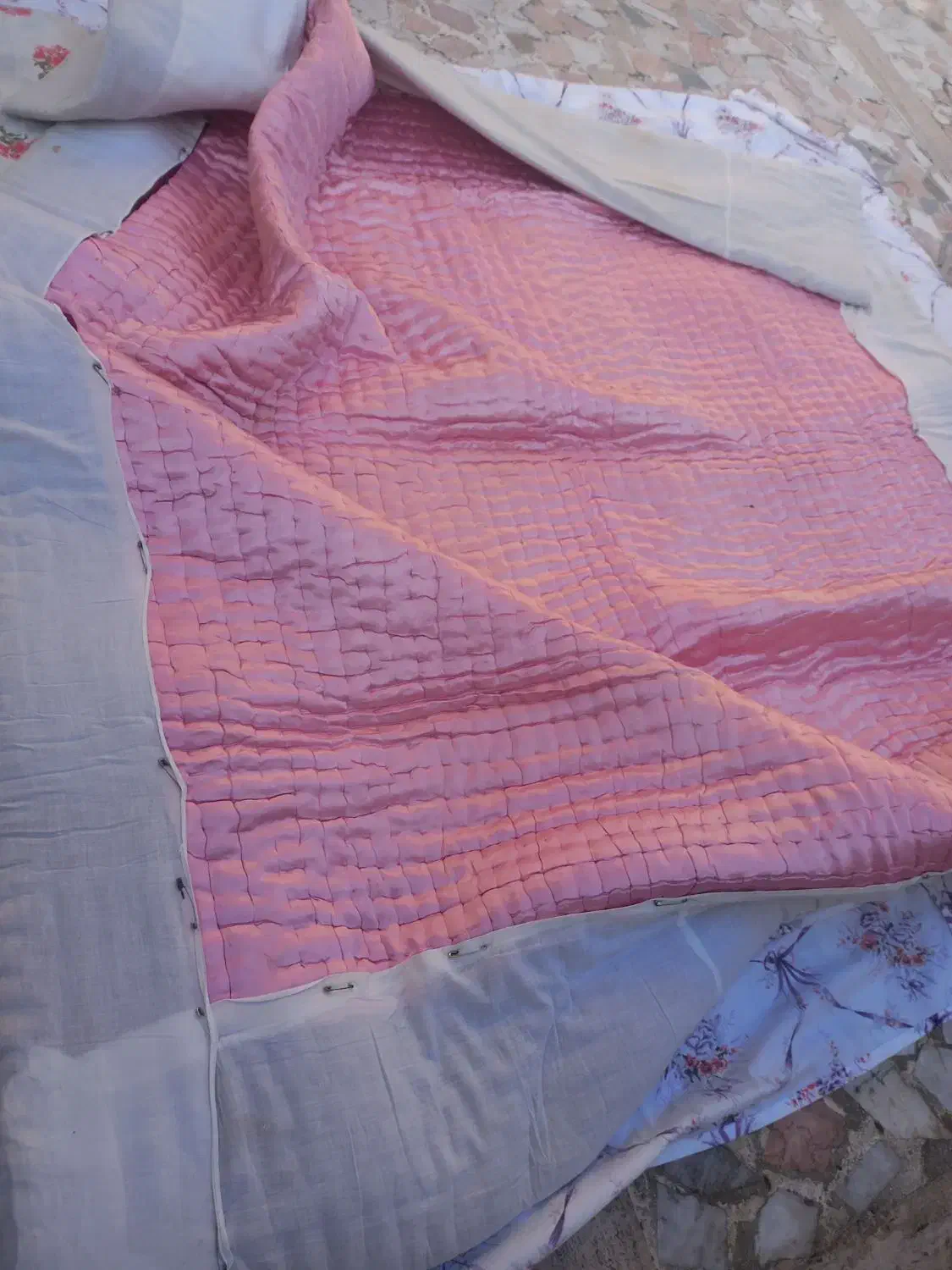 فروش لحاف و تشک|رختخواب، بالش، پتو|بندر انزلی, کوی واحدی|دیوار