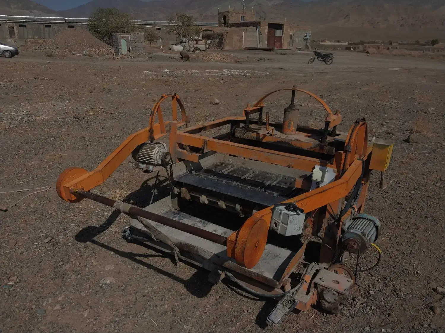 دستگاهبلوک|ماشینآلات صنعتی|داورزن, |دیوار