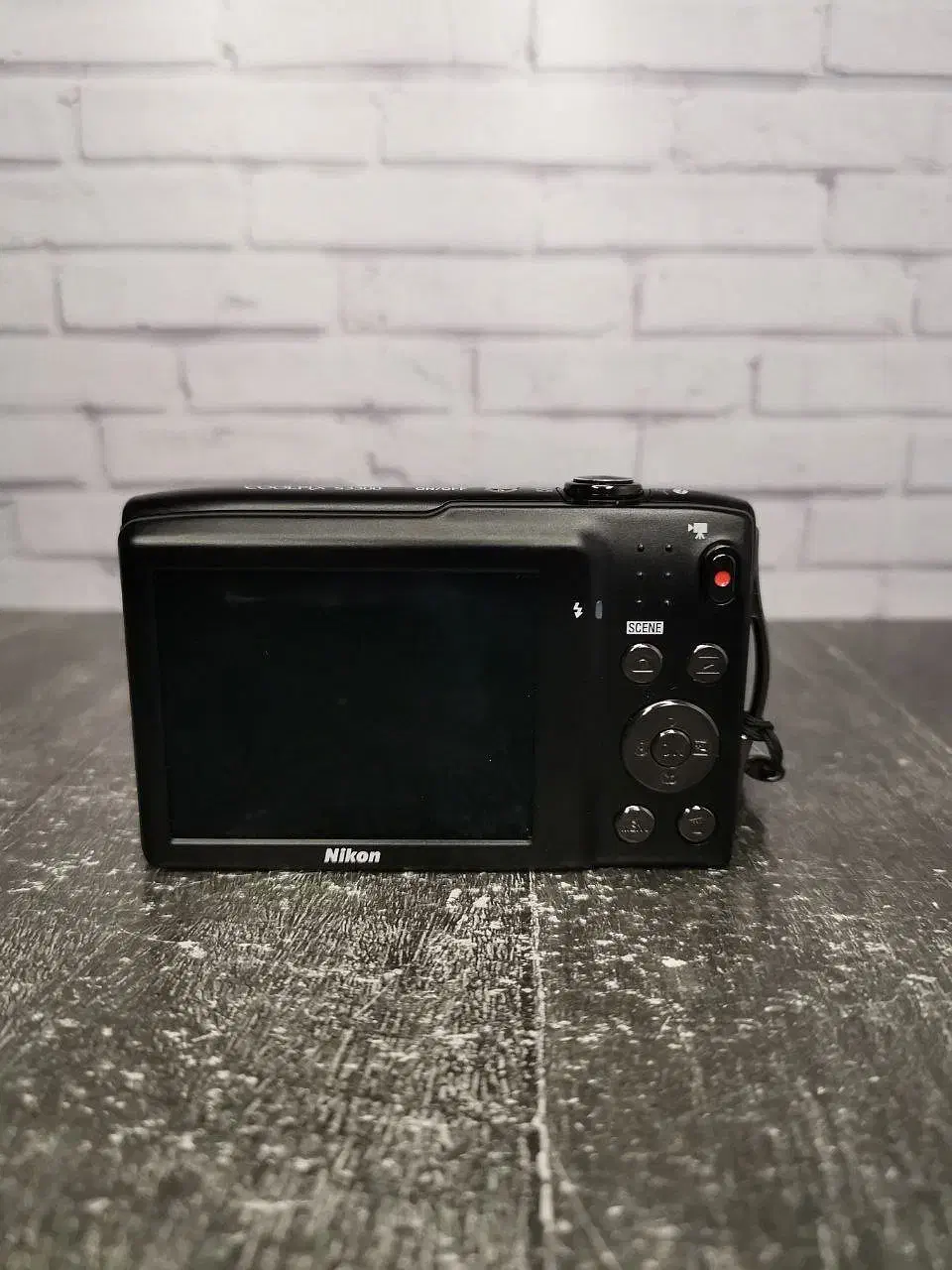 نیکون Nikon coolpix S3300|دوربین عکاسی و فیلم‌برداری|اصفهان, شهرک ولیعصر|دیوار