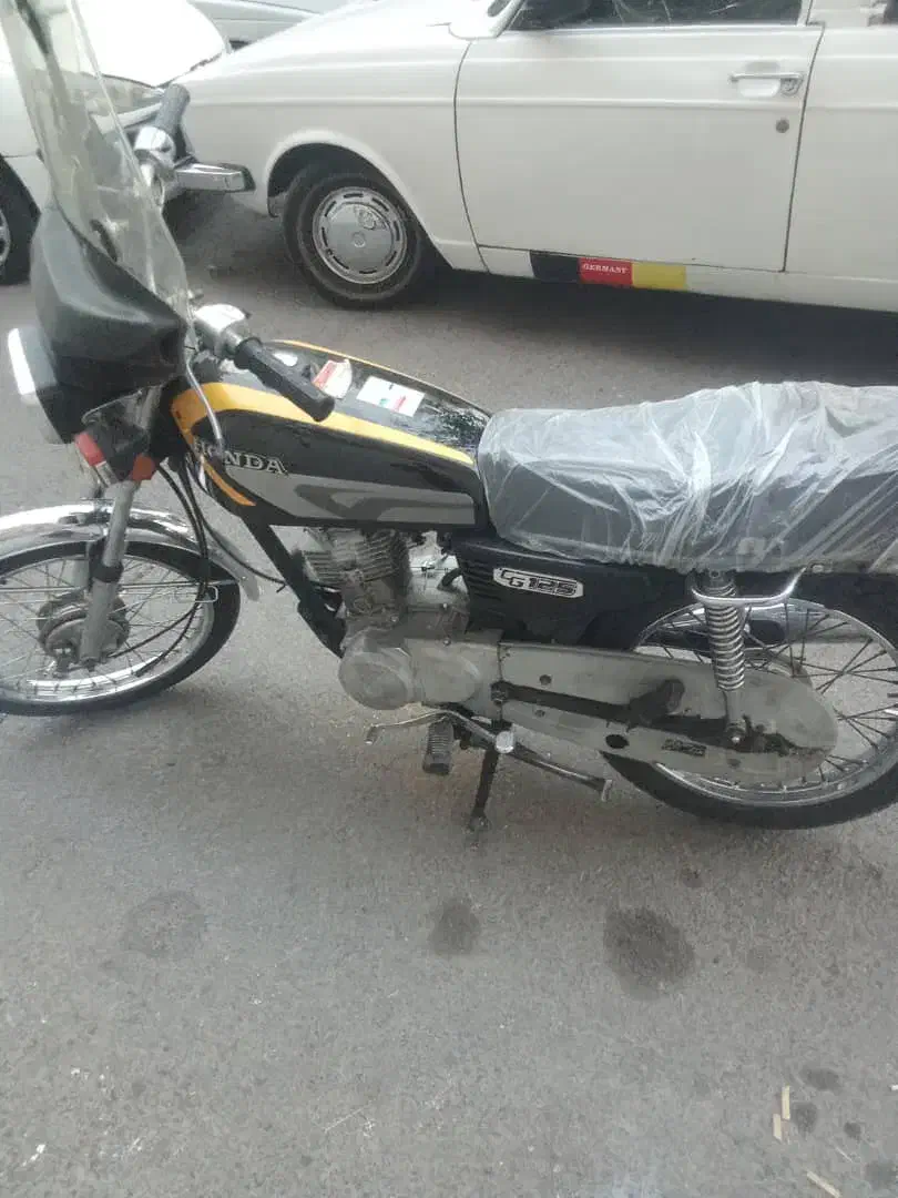 موتور 125 مدل 83|موتورسیکلت|تهران, بوستان بعثت (باغ آذری)|دیوار