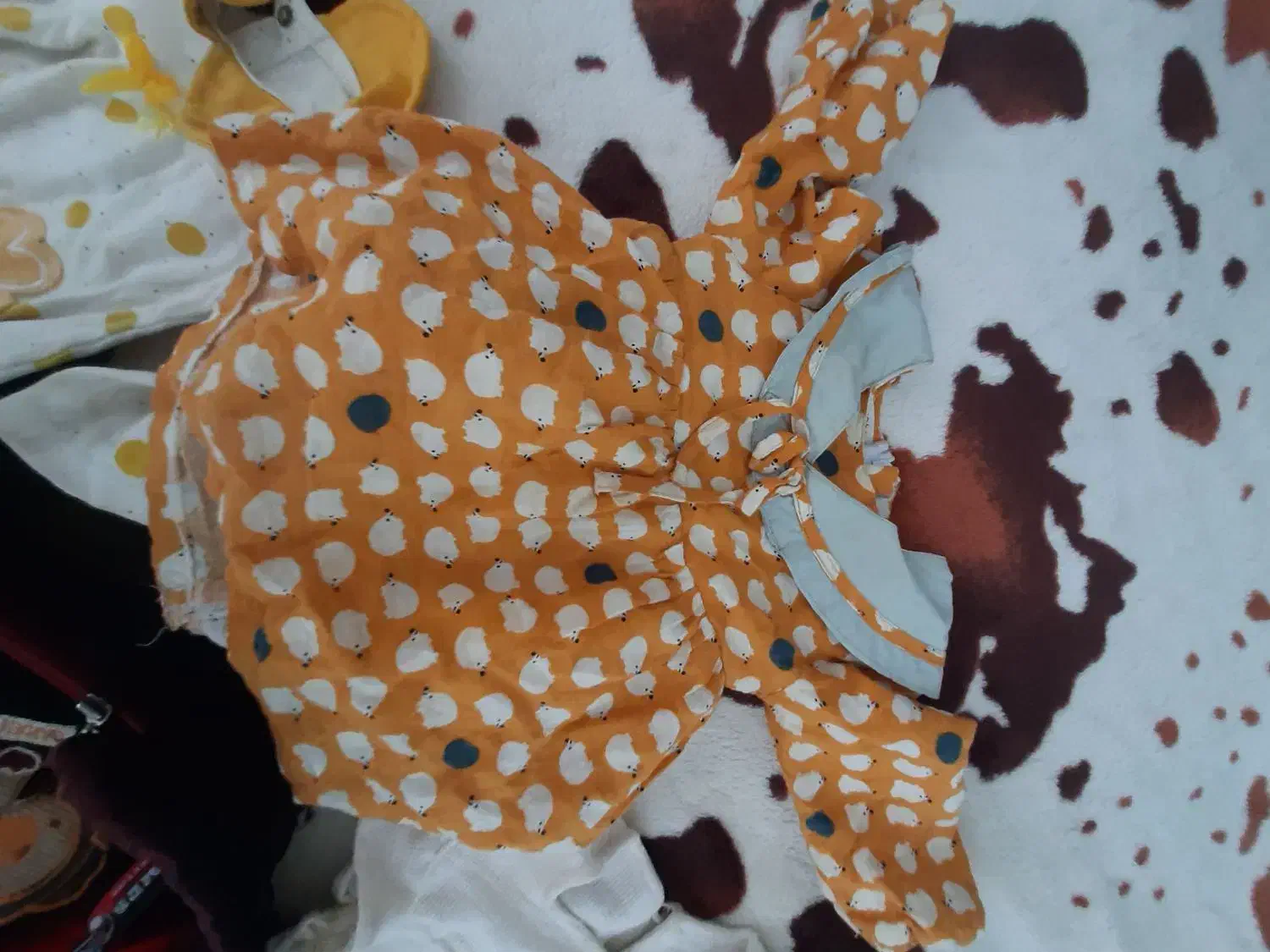 لباس بچه|کفش و لباس بچه|ملایر, |دیوار