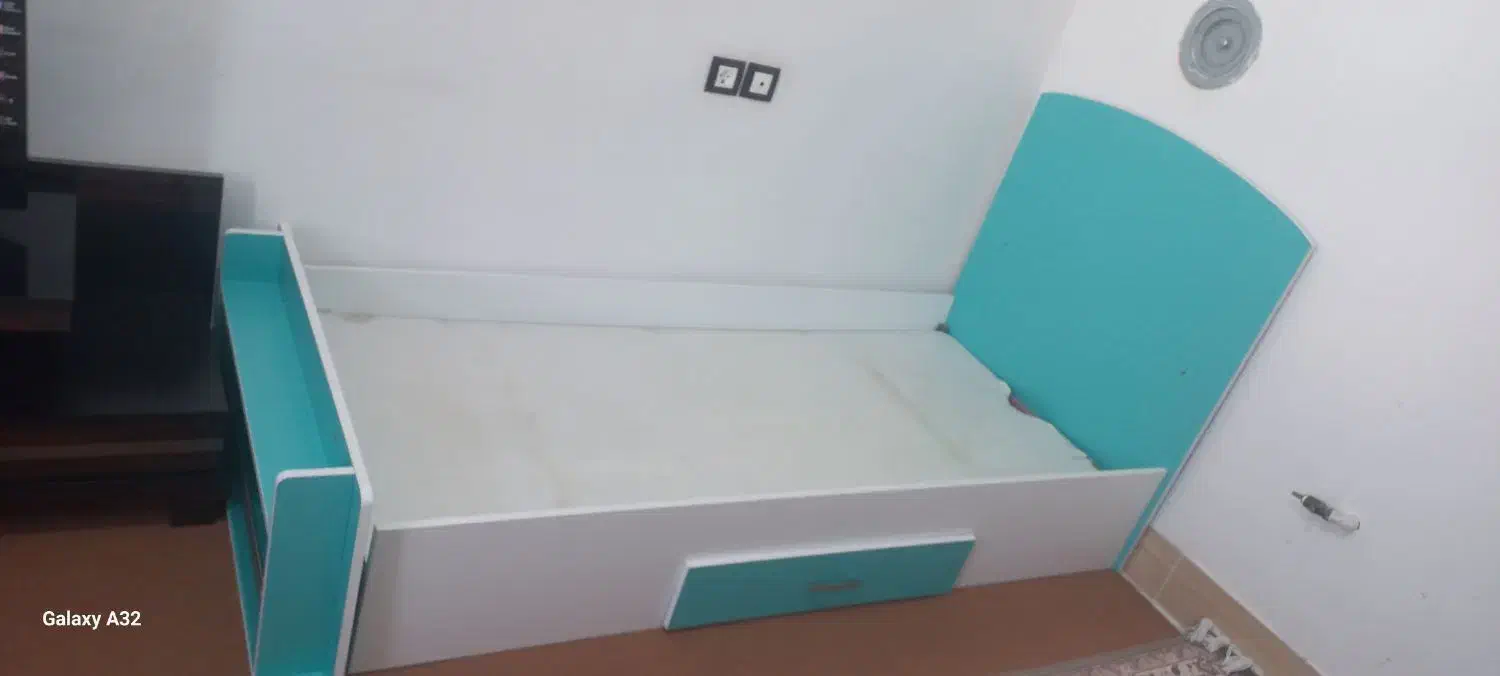 فروش کمد و تخت خواب نوجوان و میز تی وی|تخت و سرویس خواب|داراب, |دیوار