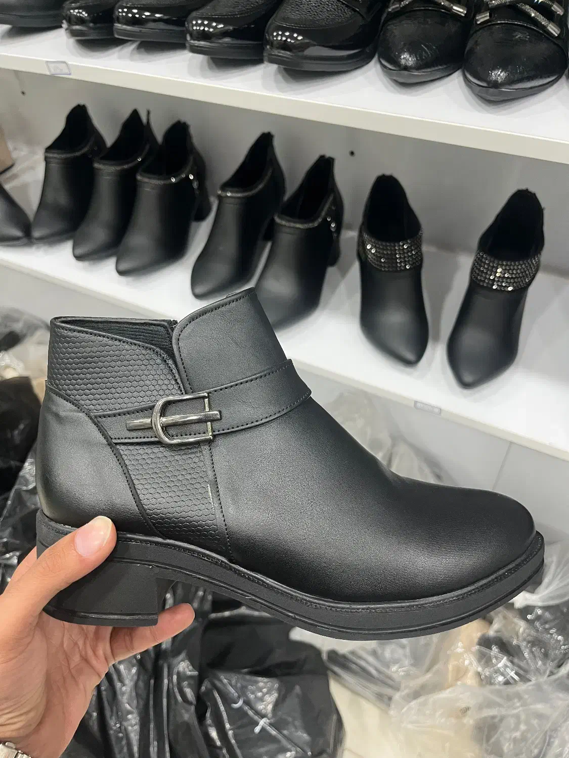 نیم بوت زنانه ۴ مدل مختلف قیمت 1/280/000|کیف، کفش، کمربند|آق قلا, |دیوار