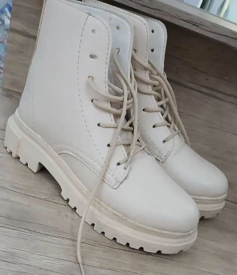 بوت پاخور زیبا 450|کیف، کفش، کمربند|مشهد, شهید قربانی|دیوار