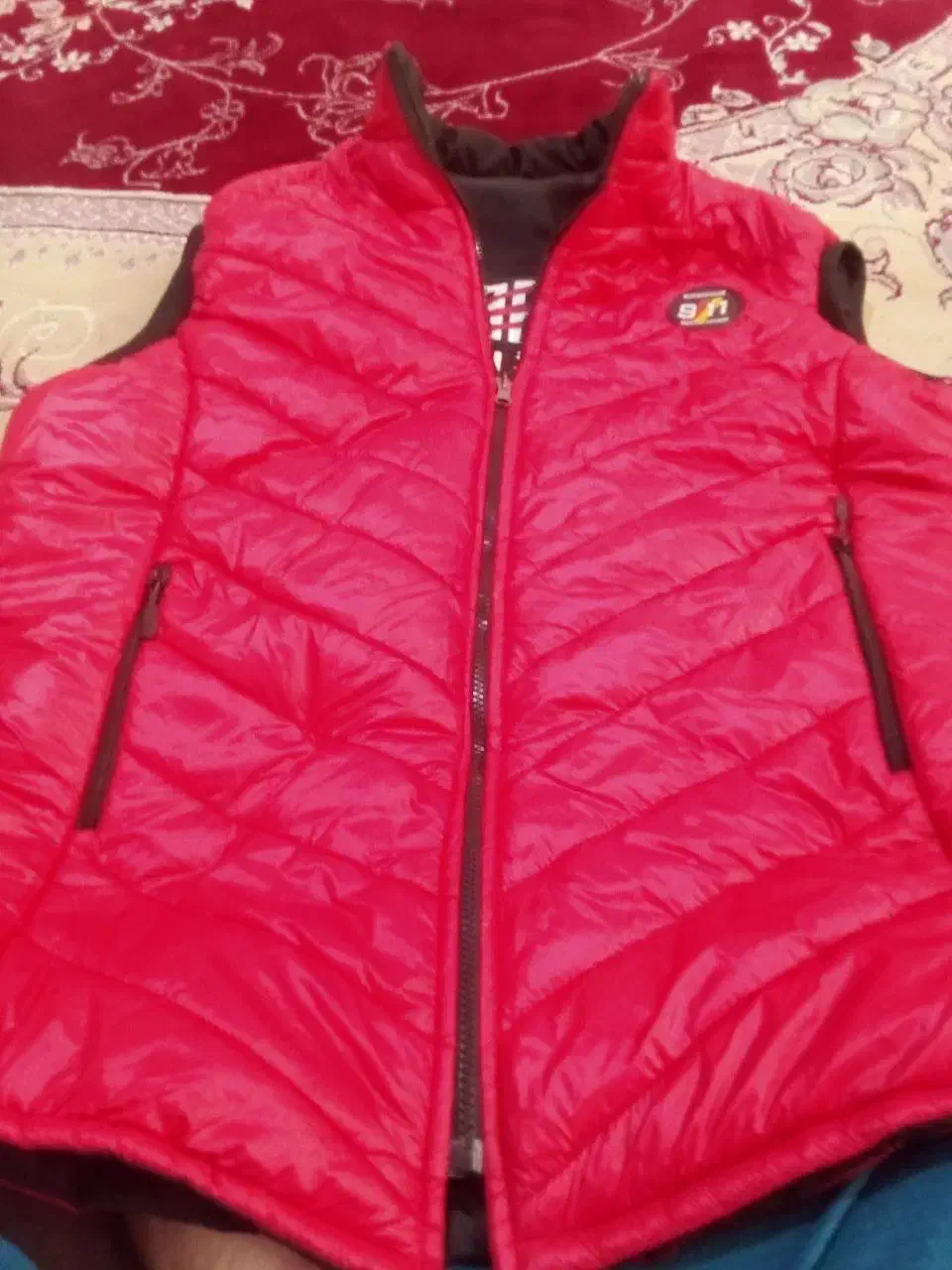 پافر نو کاملا سالم|لباس|خسروشاه, |دیوار