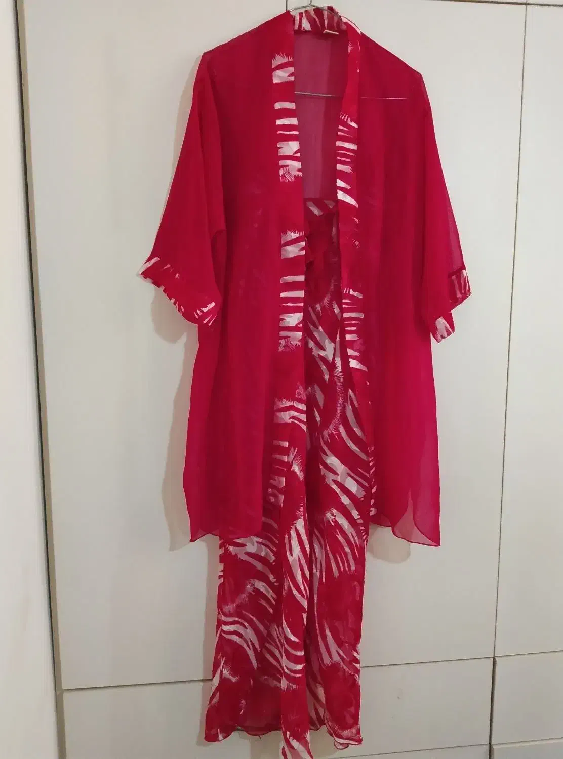 لباس خواب|لباس|نیشابور, دارایی|دیوار