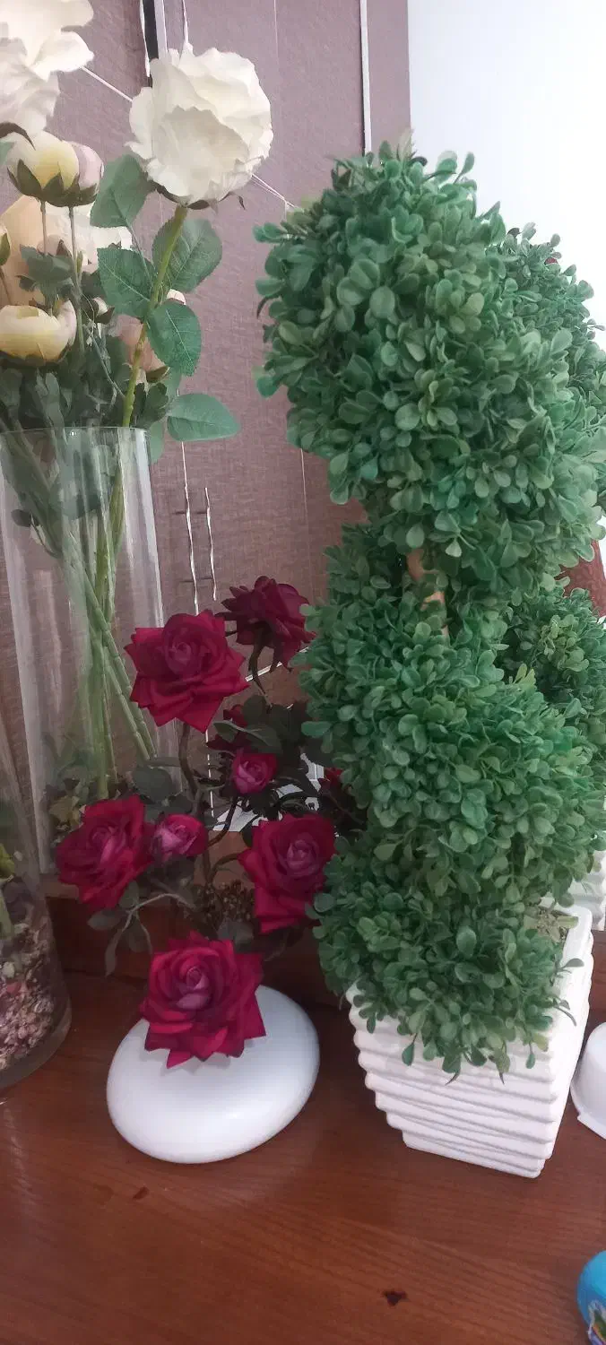 گلدان واستند گل|گل مصنوعی|ایلام, |دیوار