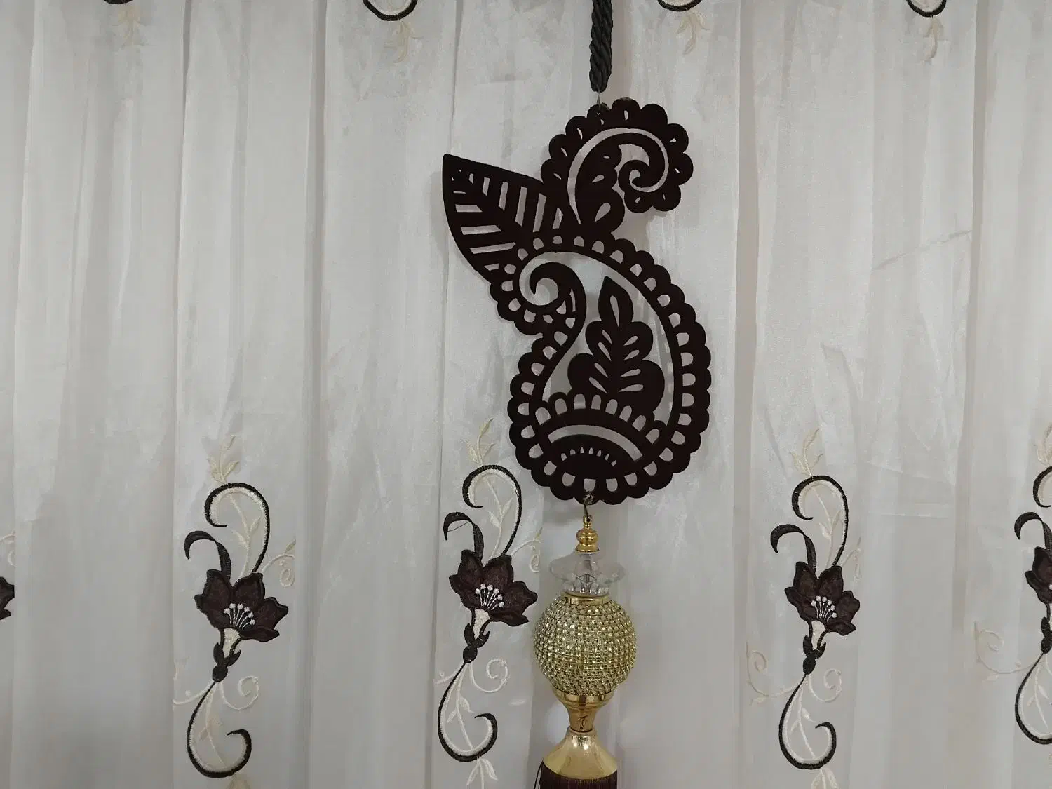 پرده|پرده، رانر، رومیزی|شاهین دژ, |دیوار