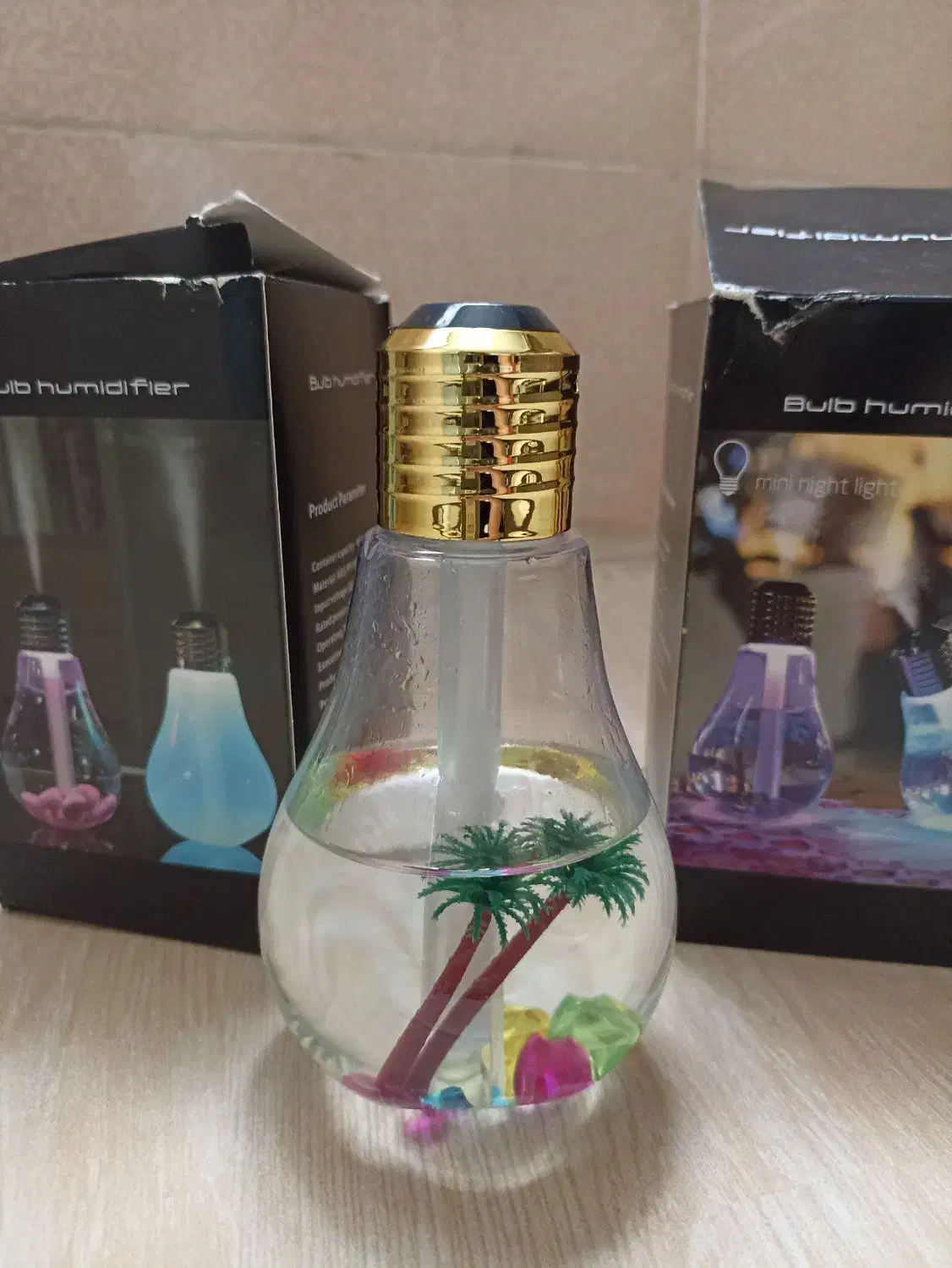 دستگاه بخور و رطوبت ساز سرد مدل لامپ|پنکه و تصفیه‌کنندهٔ هوا|رشت, بازار|دیوار