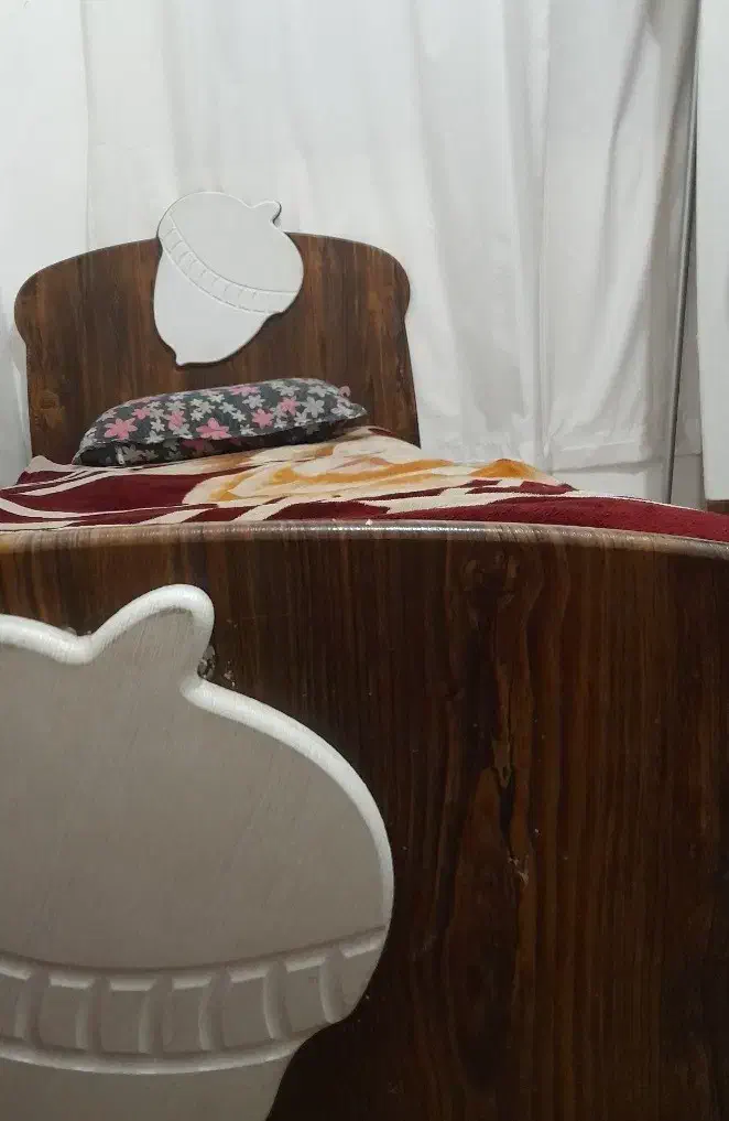 تخت کمد ویترین|تخت و سرویس خواب|قم, شهرک امام حسن|دیوار