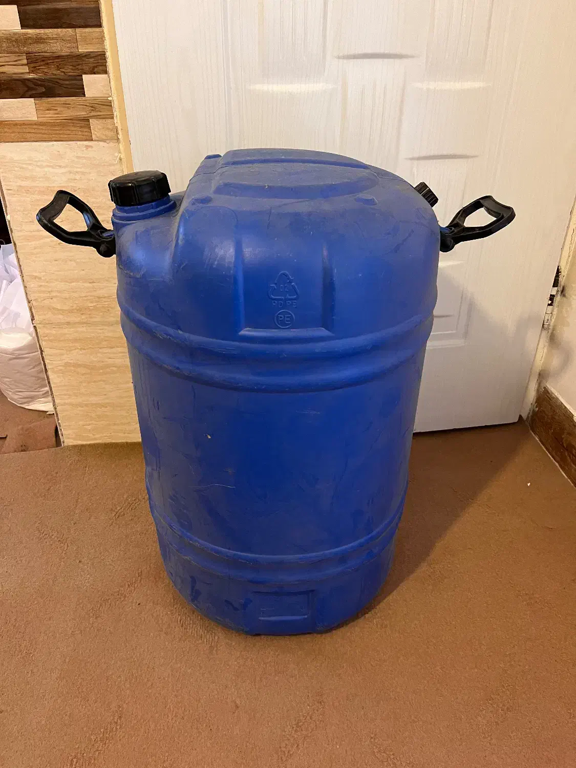 دبه پلاستیکی بزرگ آبی دسته دار|ظروف نگهدارنده، پلاستیکی، یکبارمصرف|رشت, آب و برق|دیوار