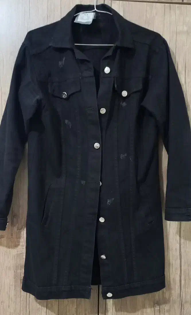 یه عالمه لباس|لباس|ارومیه, |دیوار