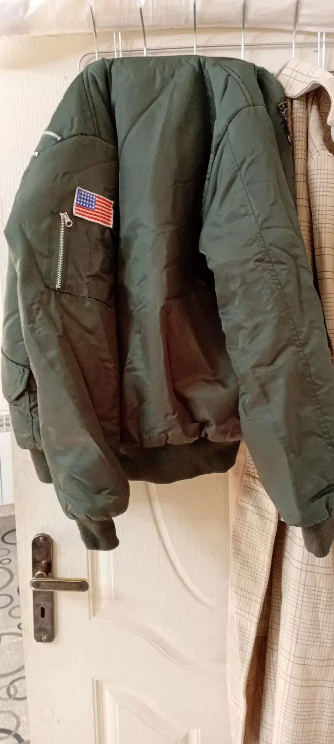 دو عدد کاپشن نو زنانه و مردانه بفروش میرسد|لباس|گلپایگان, |دیوار