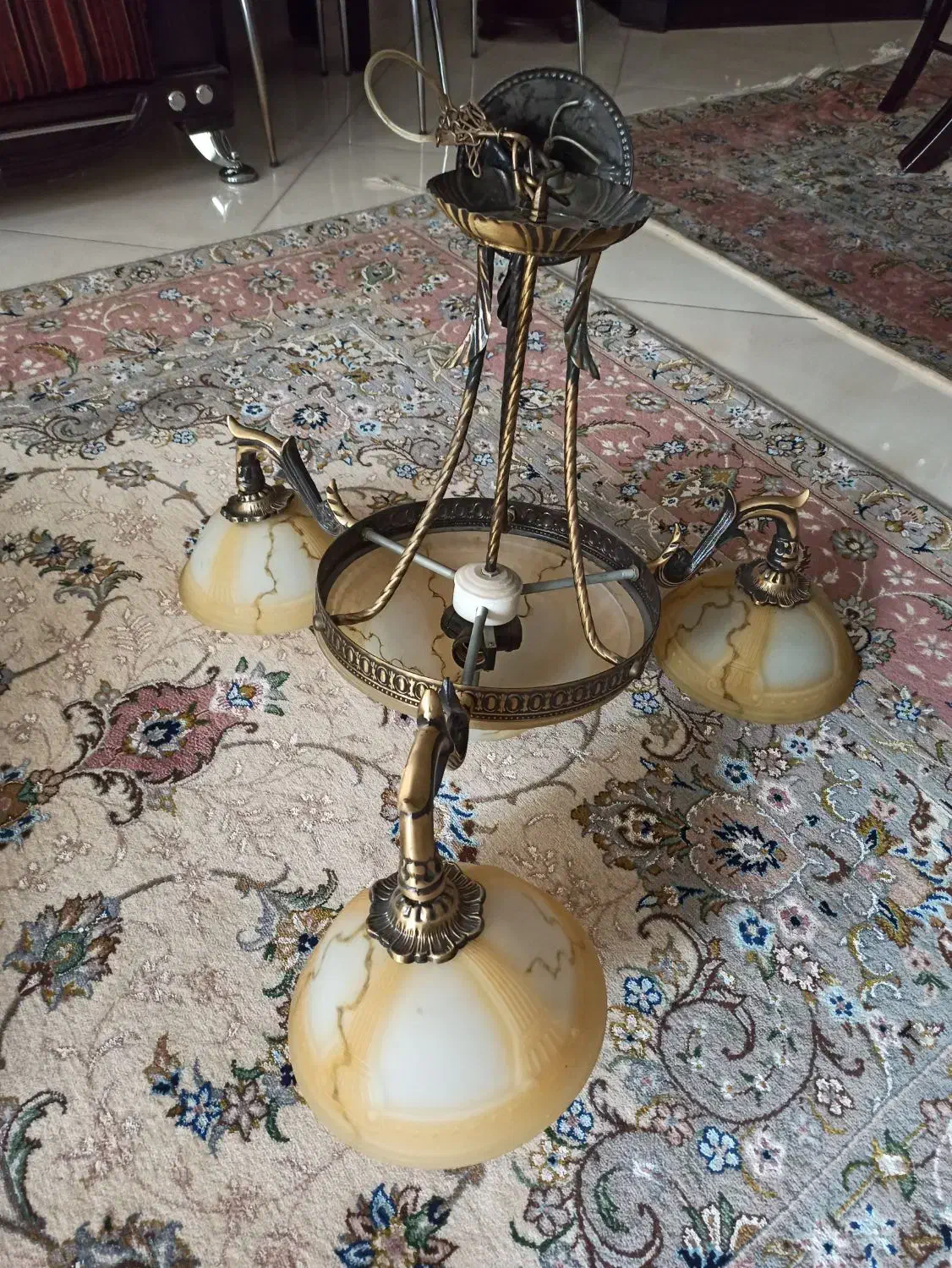 یک عدد لوستر آنتیک|لوستر و چراغ آویز|اراک, |دیوار