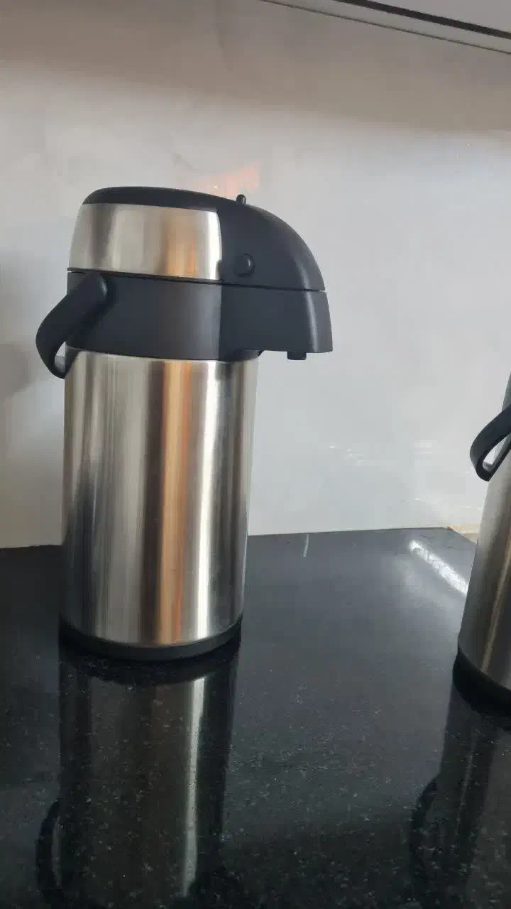 فلاسک چای پمپی در حد نو|قوری، کتری، قهوه‌ساز دستی|قم, زنبیل آباد|دیوار