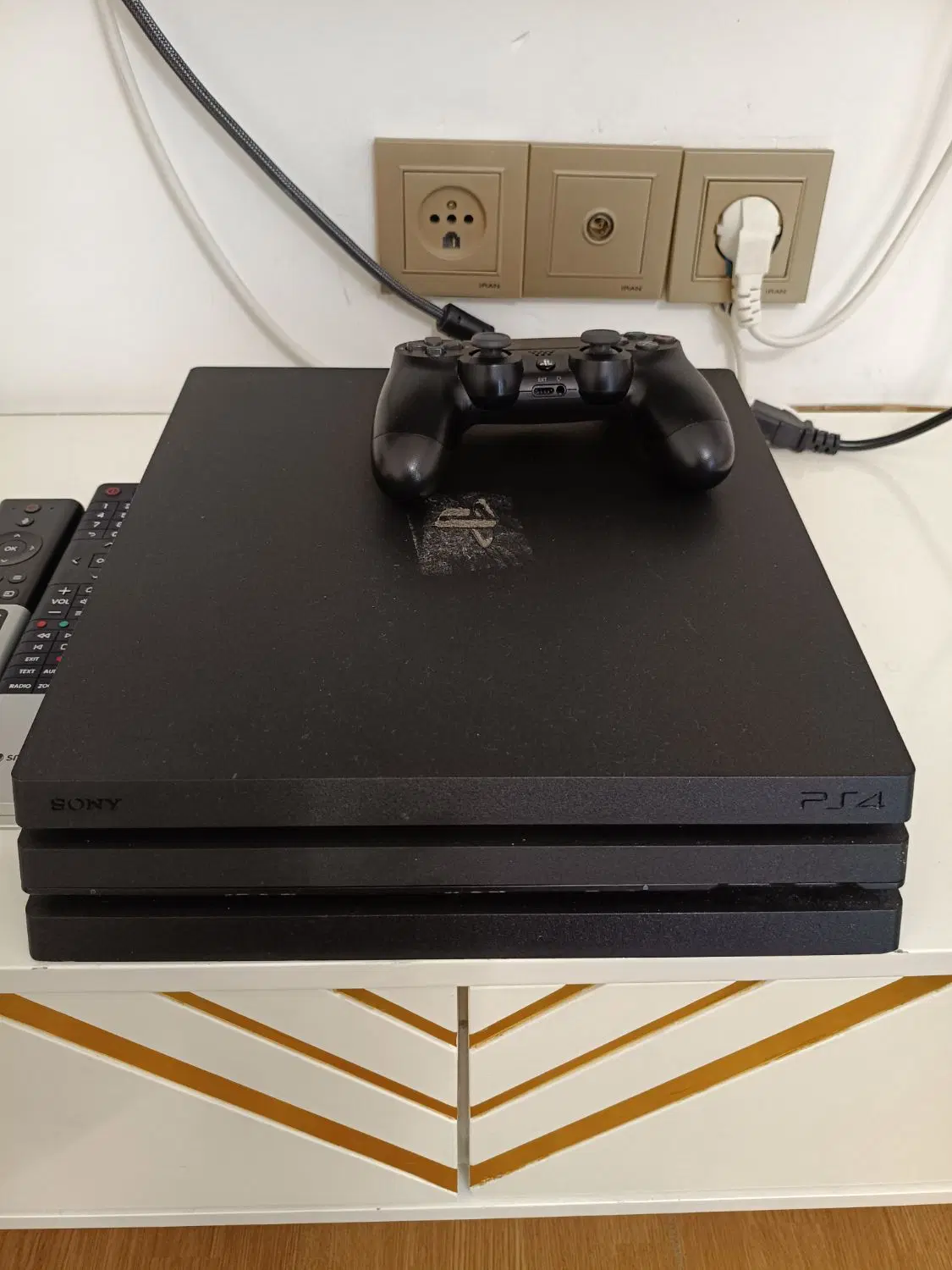ps4pro 1T|کنسول، بازی ویدئویی و آنلاین|لاهیجان, لیل|دیوار