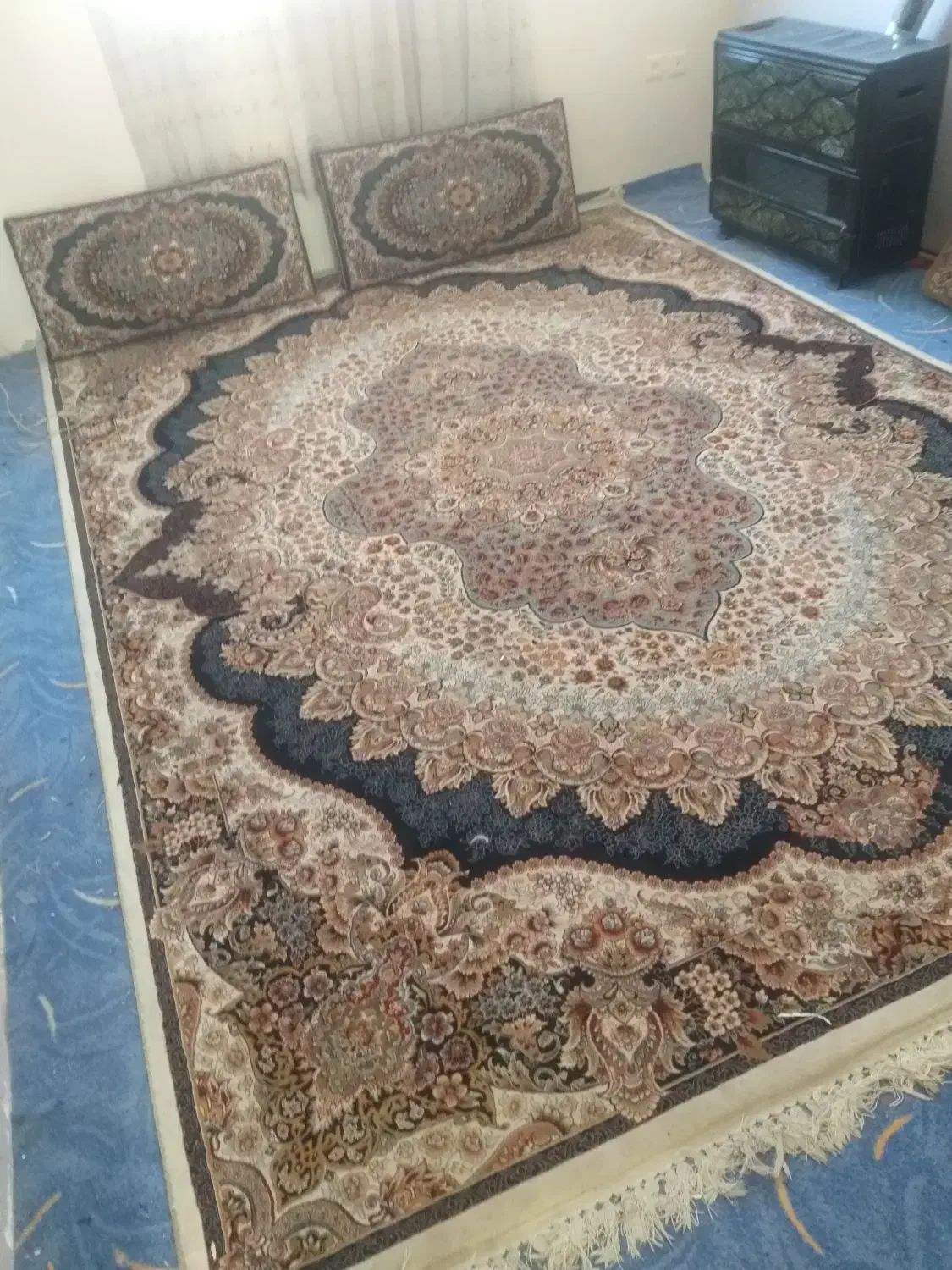 فرش سرمه ای|فرش|زنجان, |دیوار