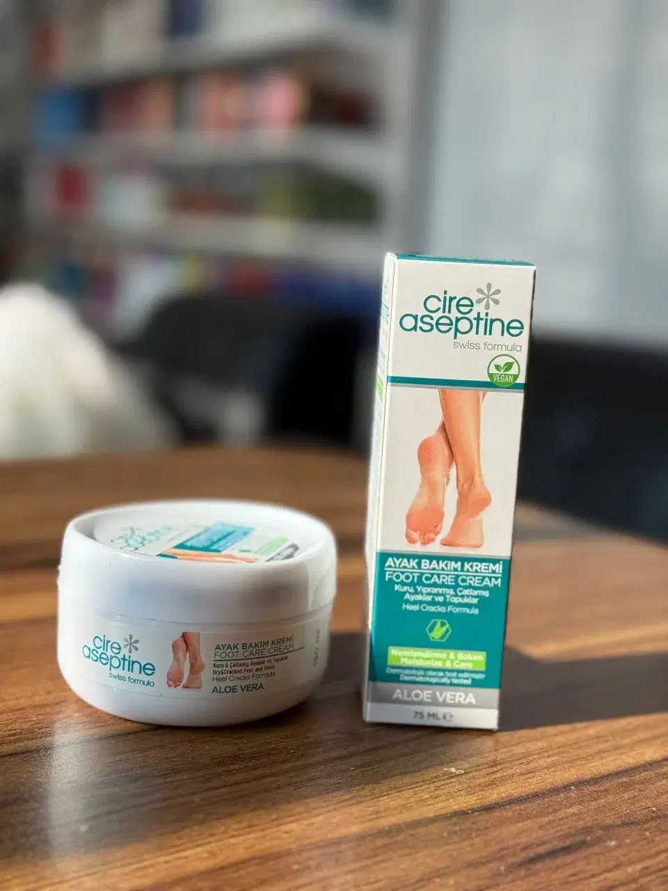 مرطوب کننده ترک پا|آرایشی، بهداشتی، درمانی|تبریز, |دیوار