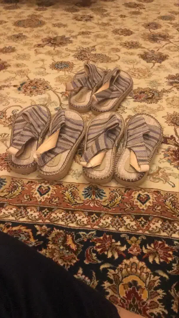 نیم بوت و کتونی و ونس و صندل|کیف، کفش، کمربند|پرند, فاز ۶|دیوار