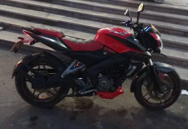 Ns 200 مدل 97|موتورسیکلت|تهران, شهرک ولیعصر شمالی|دیوار