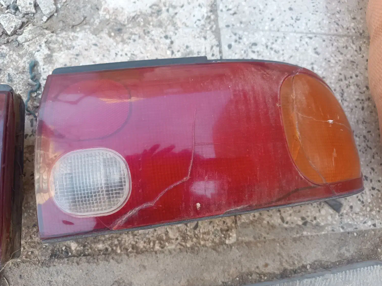 چراغ خطر میتسوبیشی لنسر|قطعات یدکی و لوازم جانبی|تبریز, |دیوار