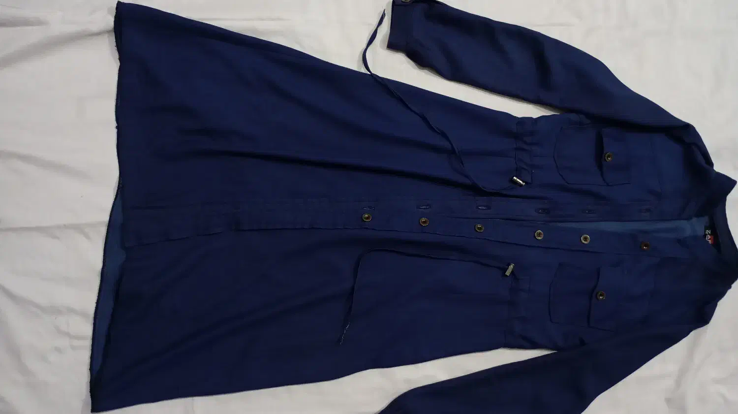 تعدادی مانتو و لباس|لباس|مراغه, |دیوار