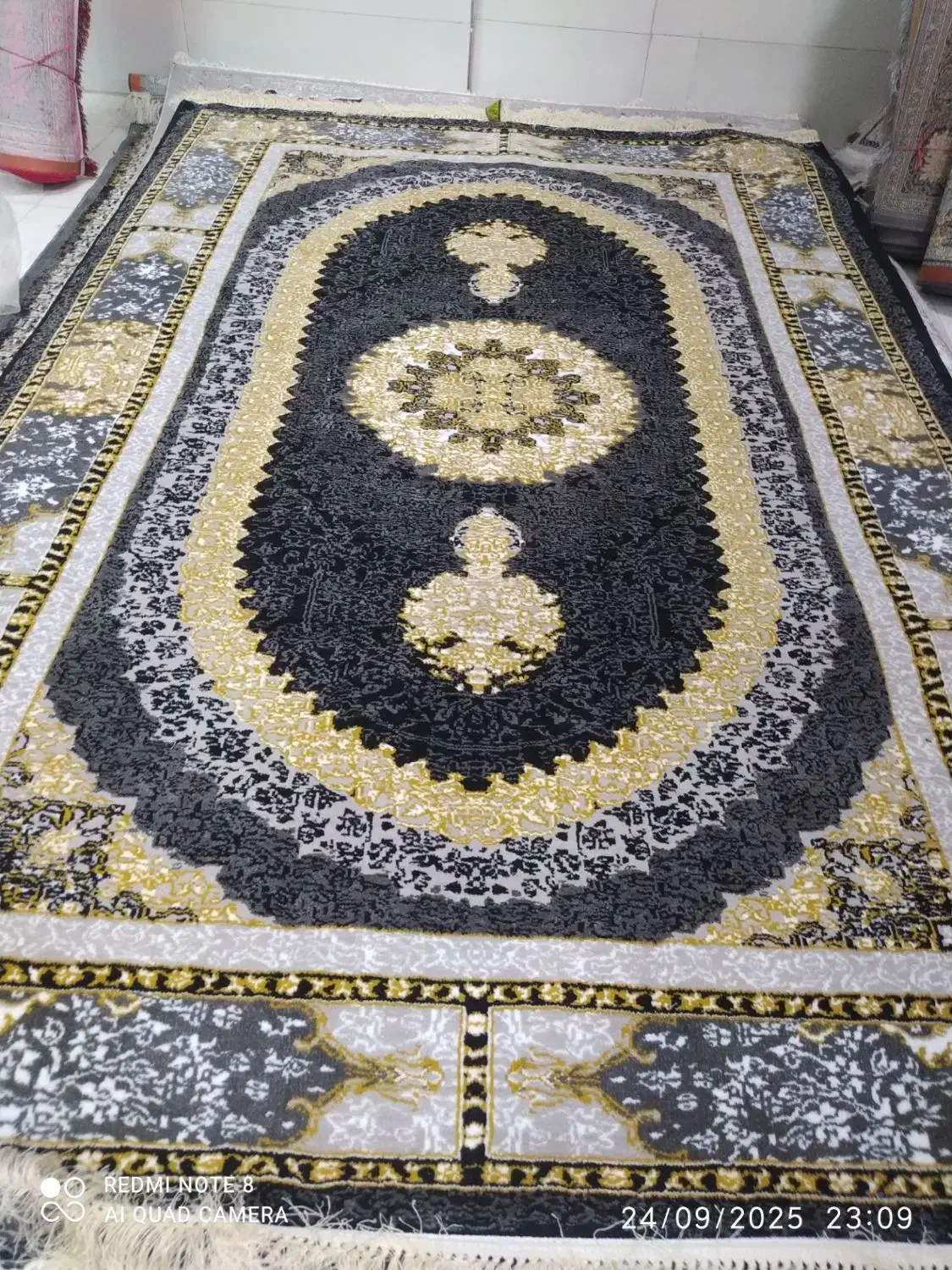 فرش یگانه|فرش|مشکین‌دشت, |دیوار