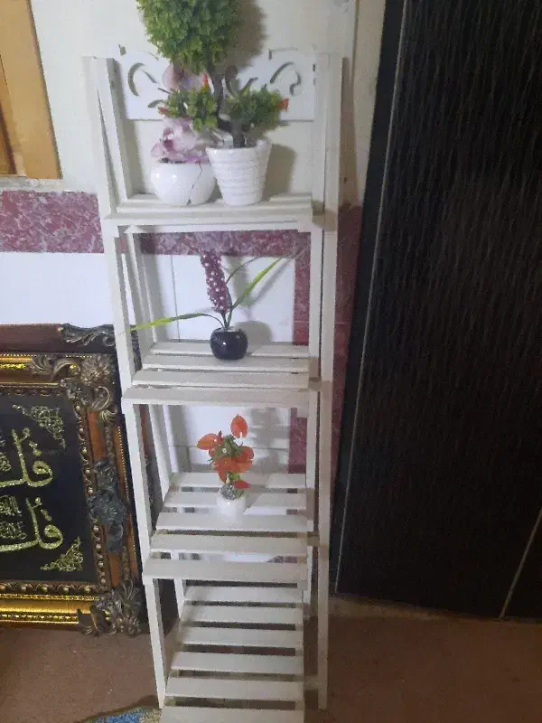 دو عدد پایه گل چهار طبقه و یک عدد سه طبقه|گل مصنوعی|برازجان, |دیوار