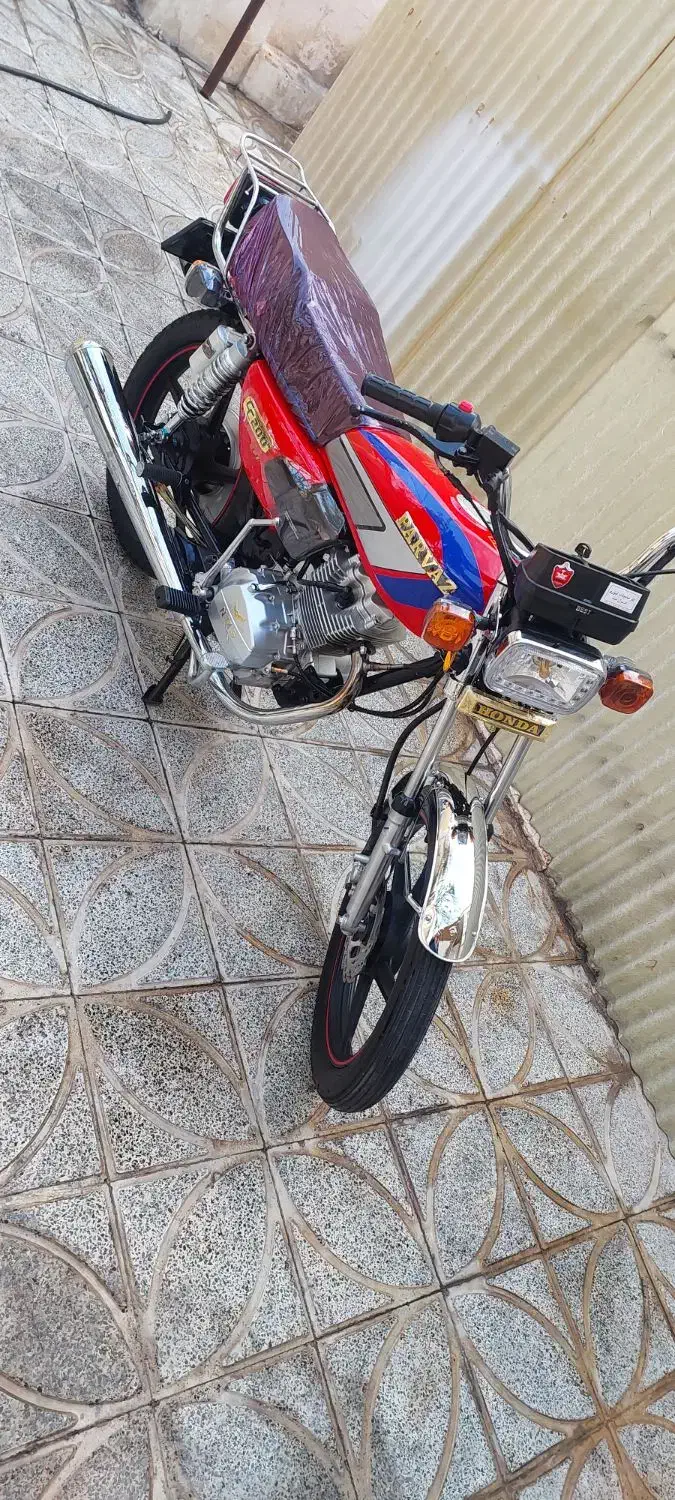 پرواز ۲۰۰ خشک عروسک|موتورسیکلت|کرج, فاز ۴ مهرشهر|دیوار