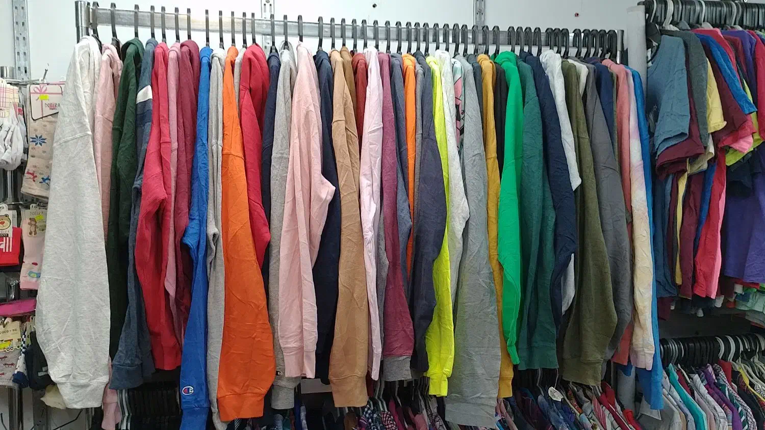 هودی|لباس|گنبد کاووس, |دیوار