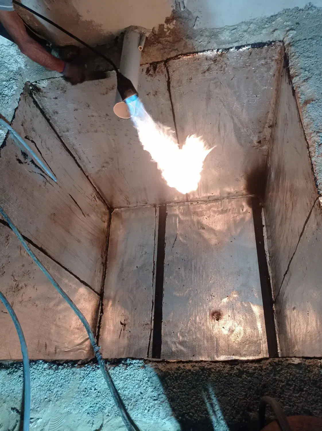 ایزوگام کاری و قیرگونی|خدمات پیشه و مهارت|کنارک, |دیوار