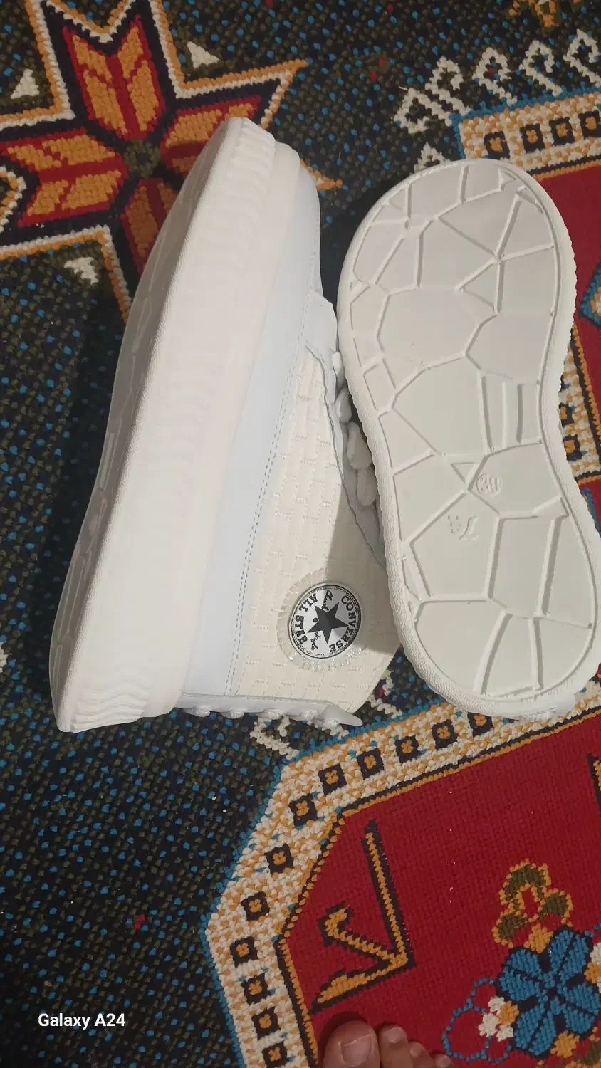 کتونی ال استار|کیف، کفش، کمربند|بومهن, |دیوار