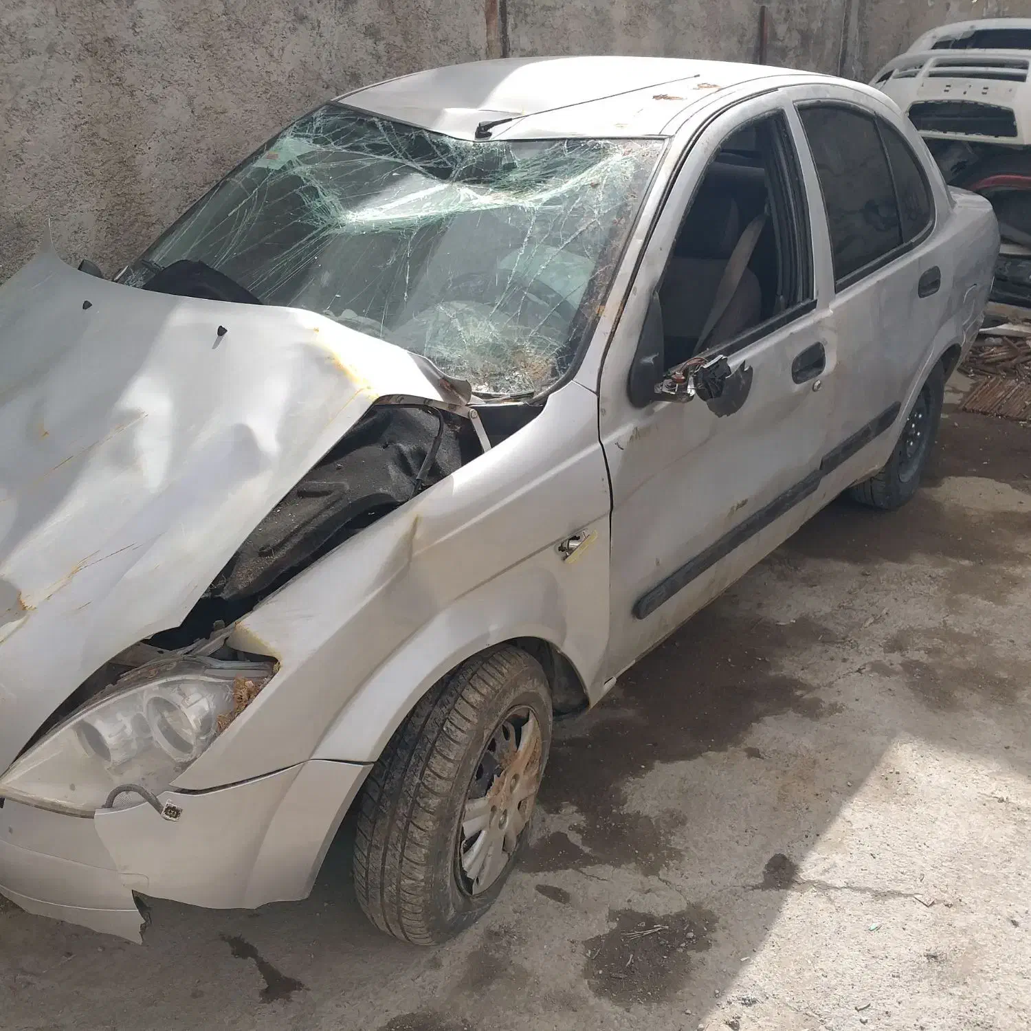 تیبا ۹۵ تصادفی|خودرو سواری و وانت|خرمآباد, |دیوار